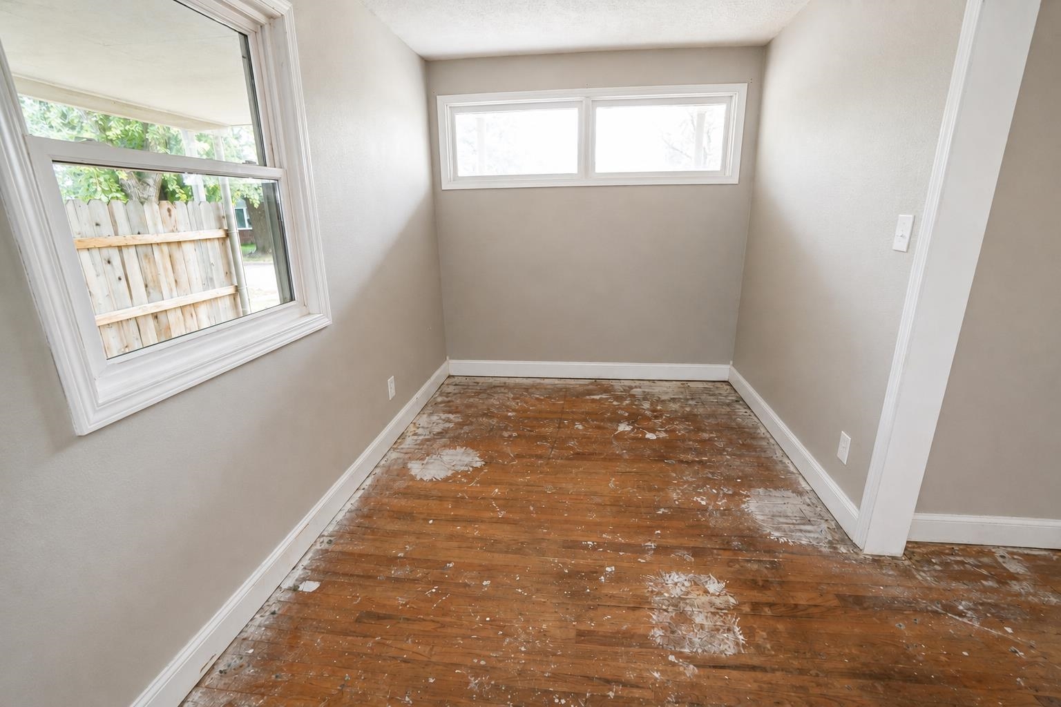 514 Windsor Property Photo 3