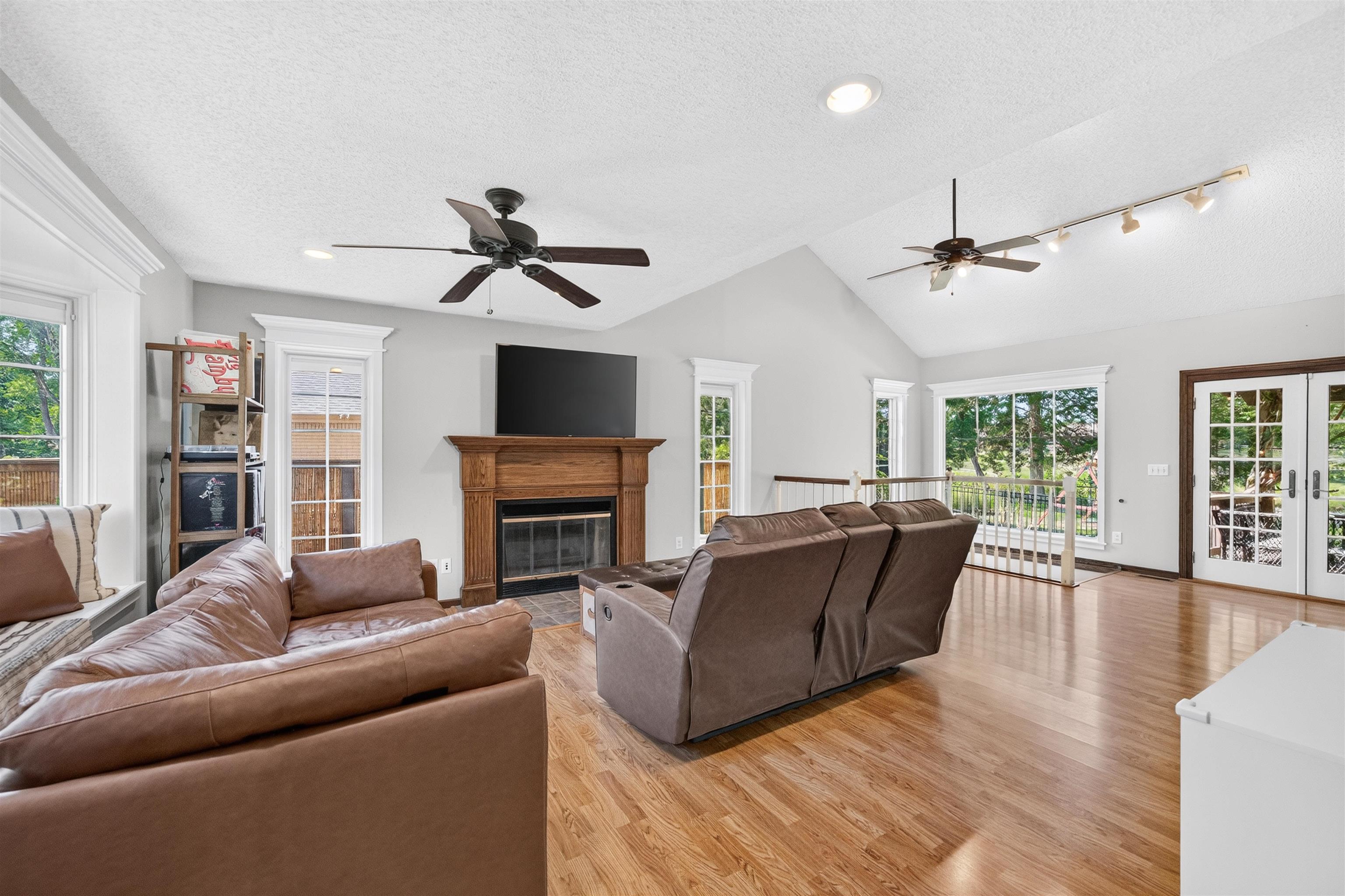 607 N Brookhaven Dr Property Photo 6