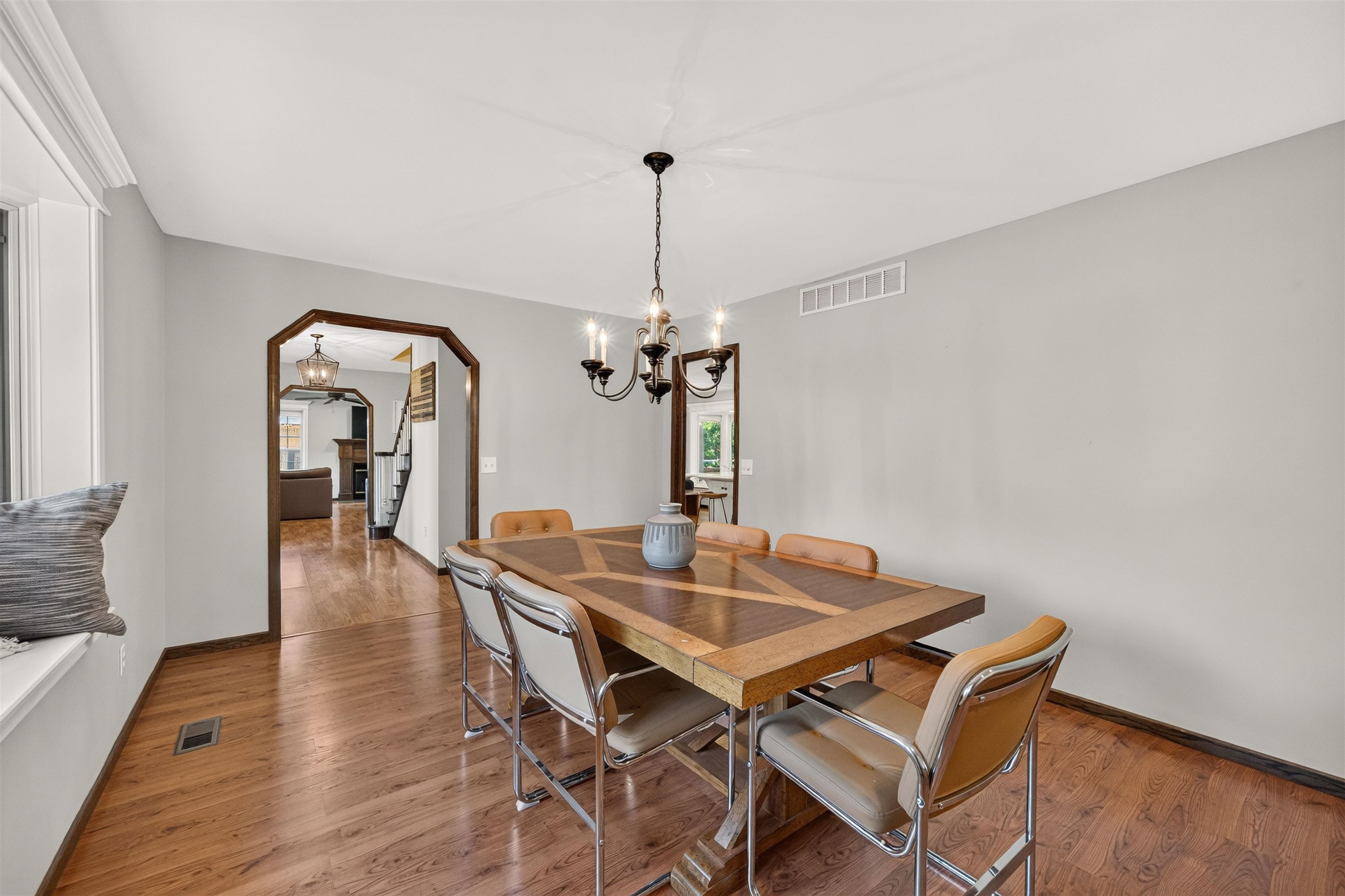 607 N Brookhaven Dr Property Photo 18