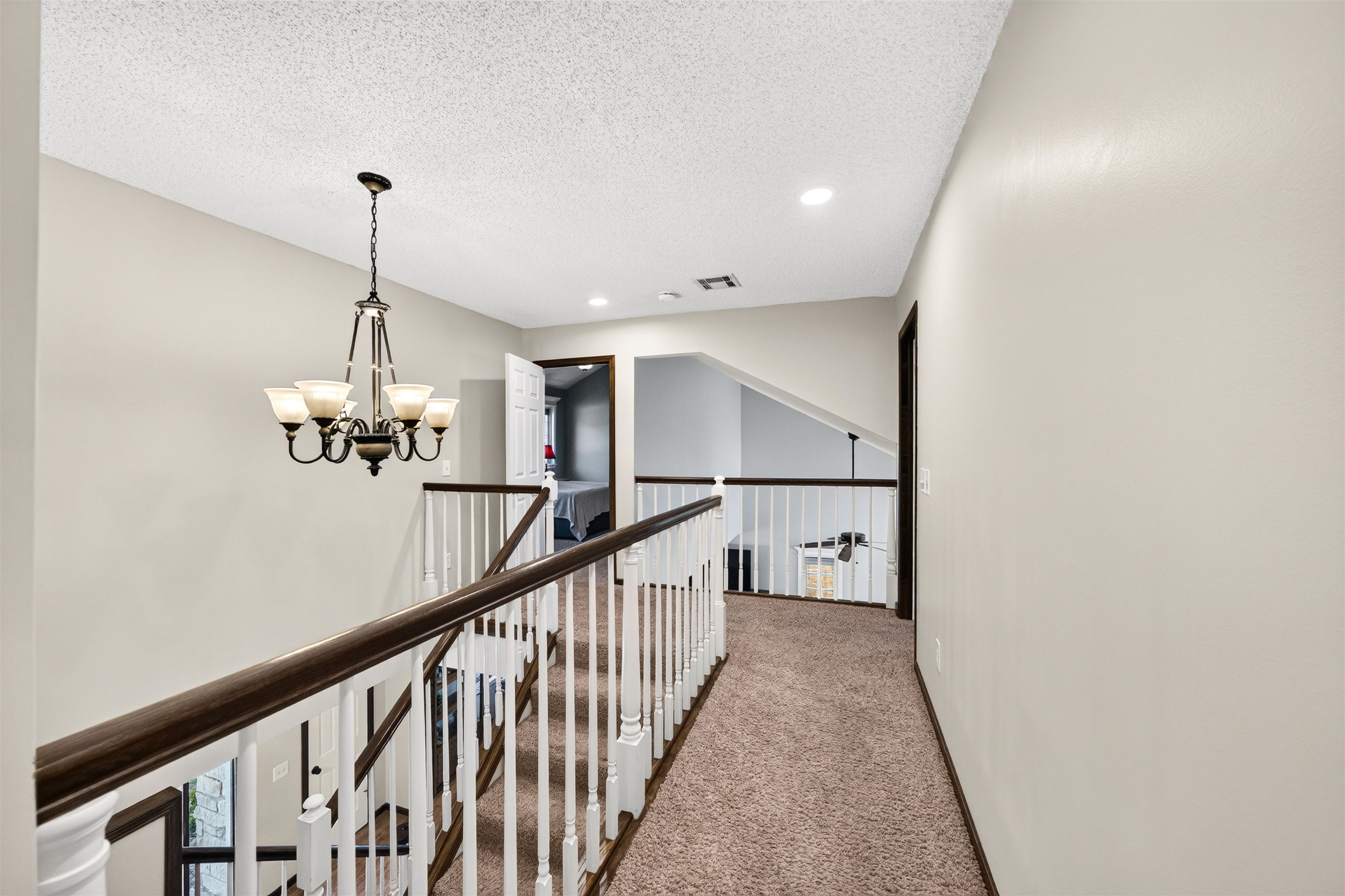 607 N Brookhaven Dr Property Photo 19