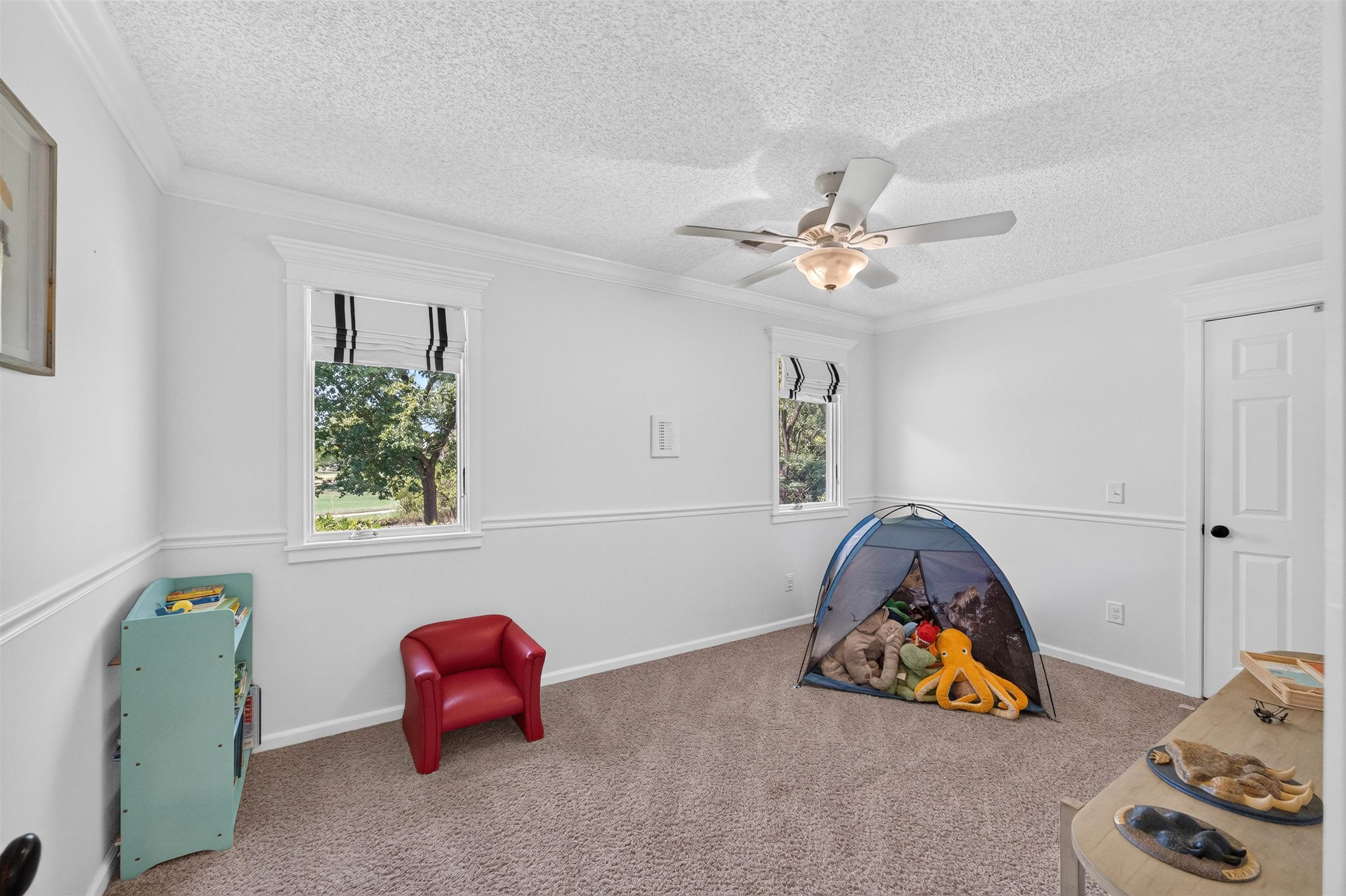 607 N Brookhaven Dr Property Photo 23