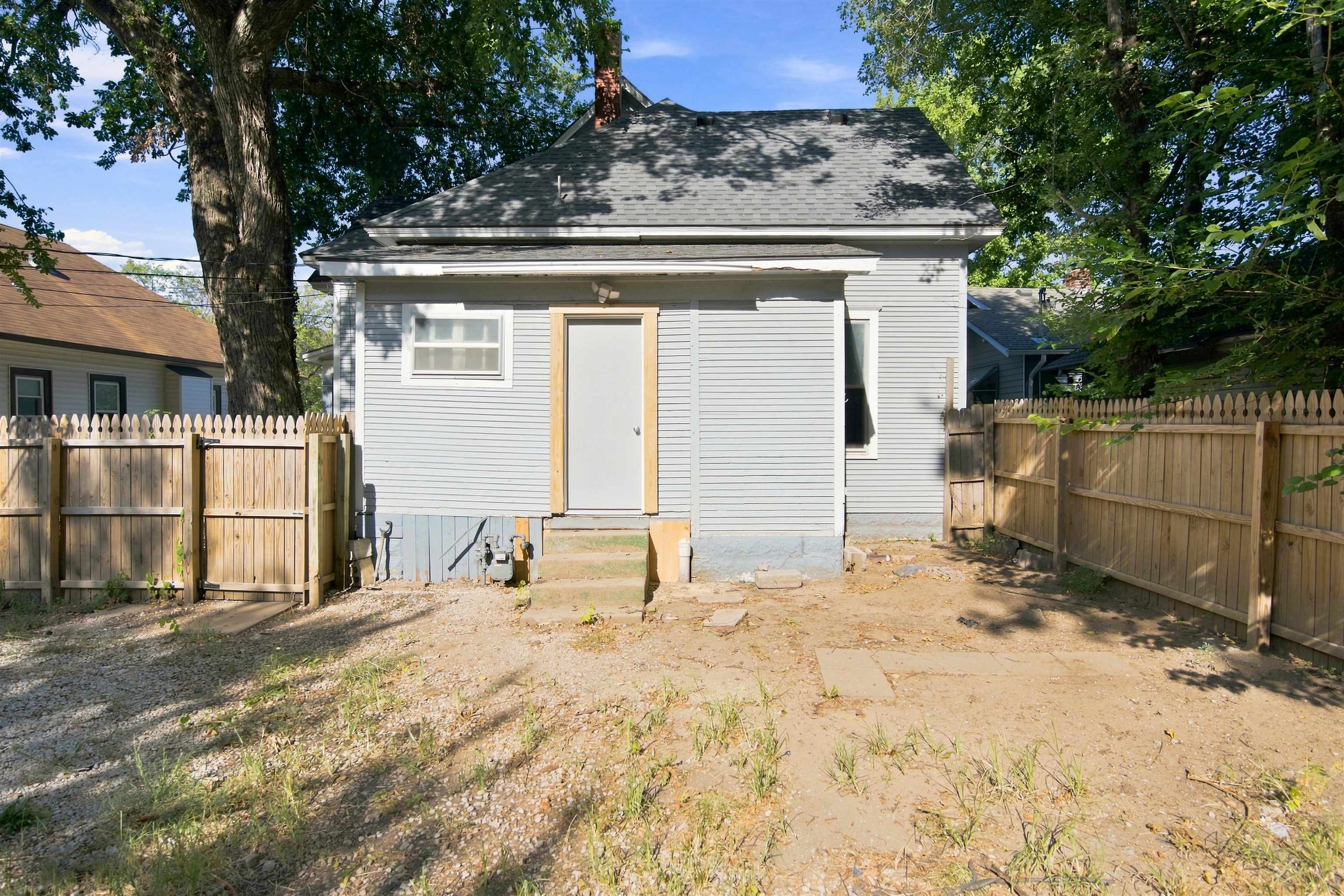 1628 N Waco Property Photo 31