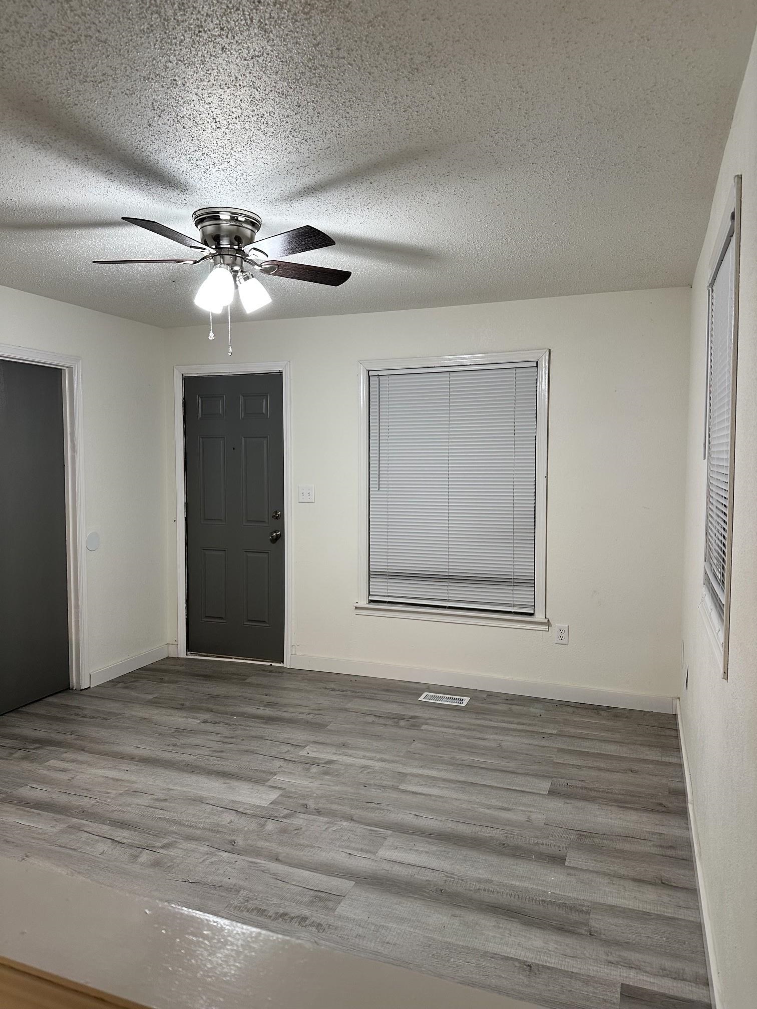 1621 S Waco Property Photo 5