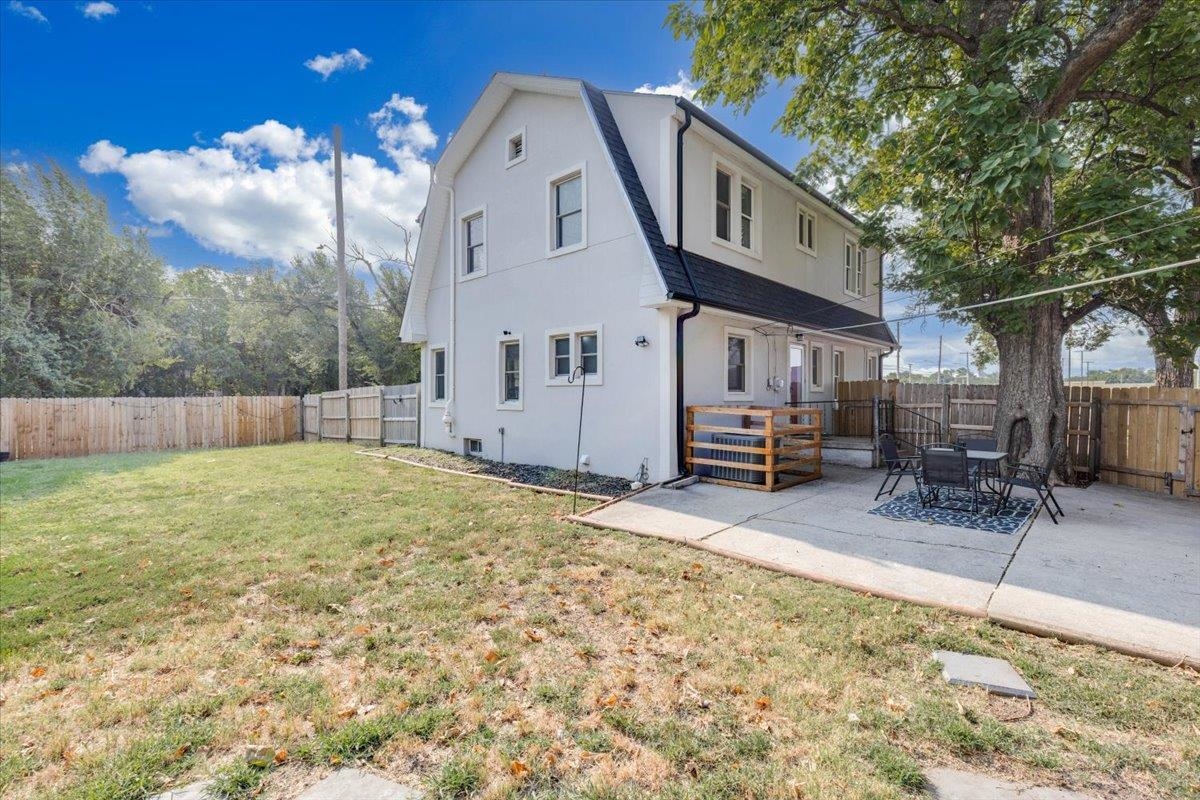 1501 N Waco Ave Property Photo 34
