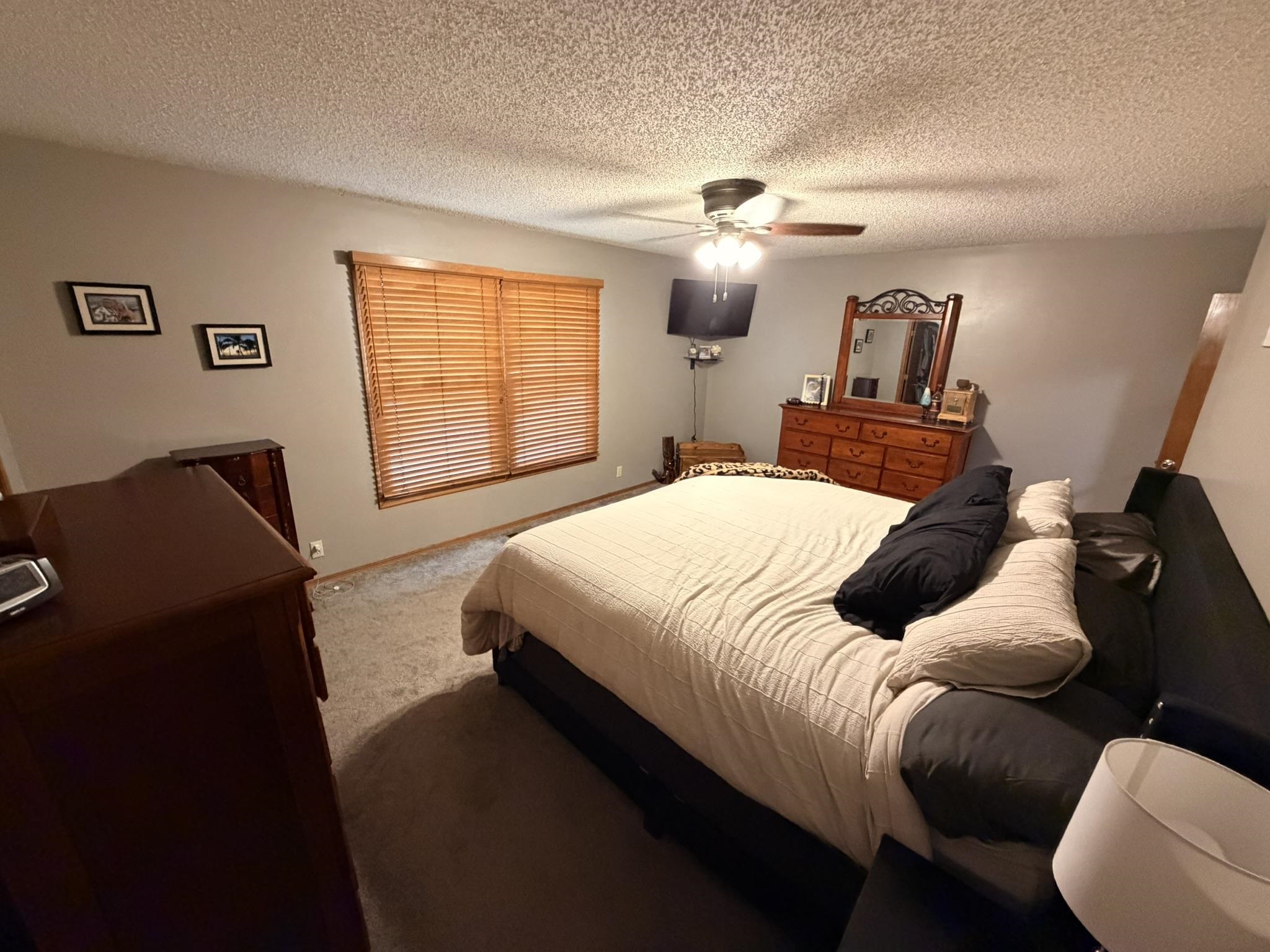 2817 E Birch Avenue Property Photo 23