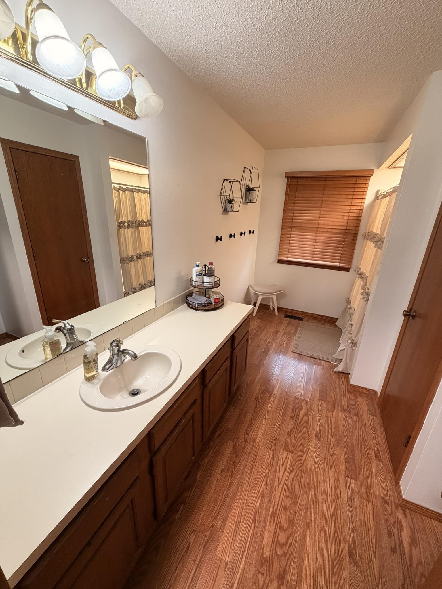 2817 E Birch Avenue Property Photo 27