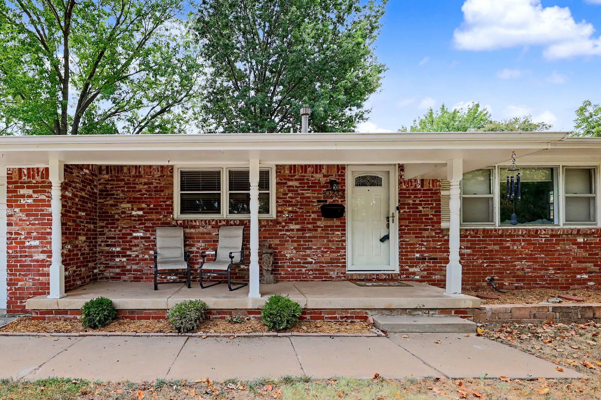 10233 W Binter Property Photo 2