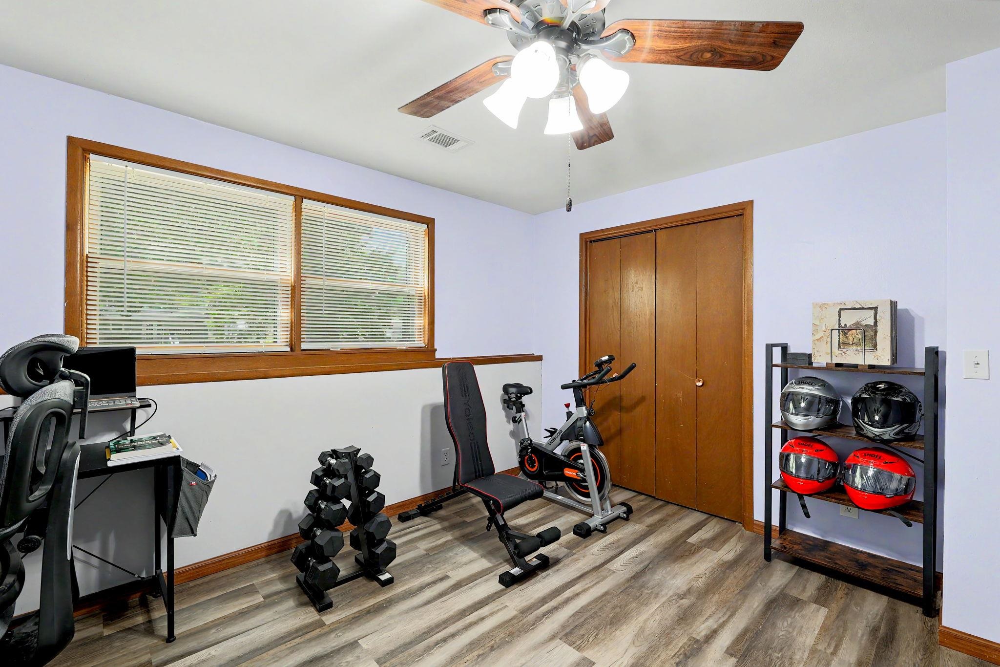 10233 W Binter Property Photo 29