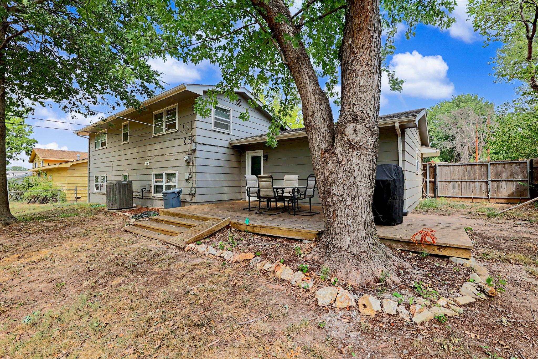 10233 W Binter Property Photo 31