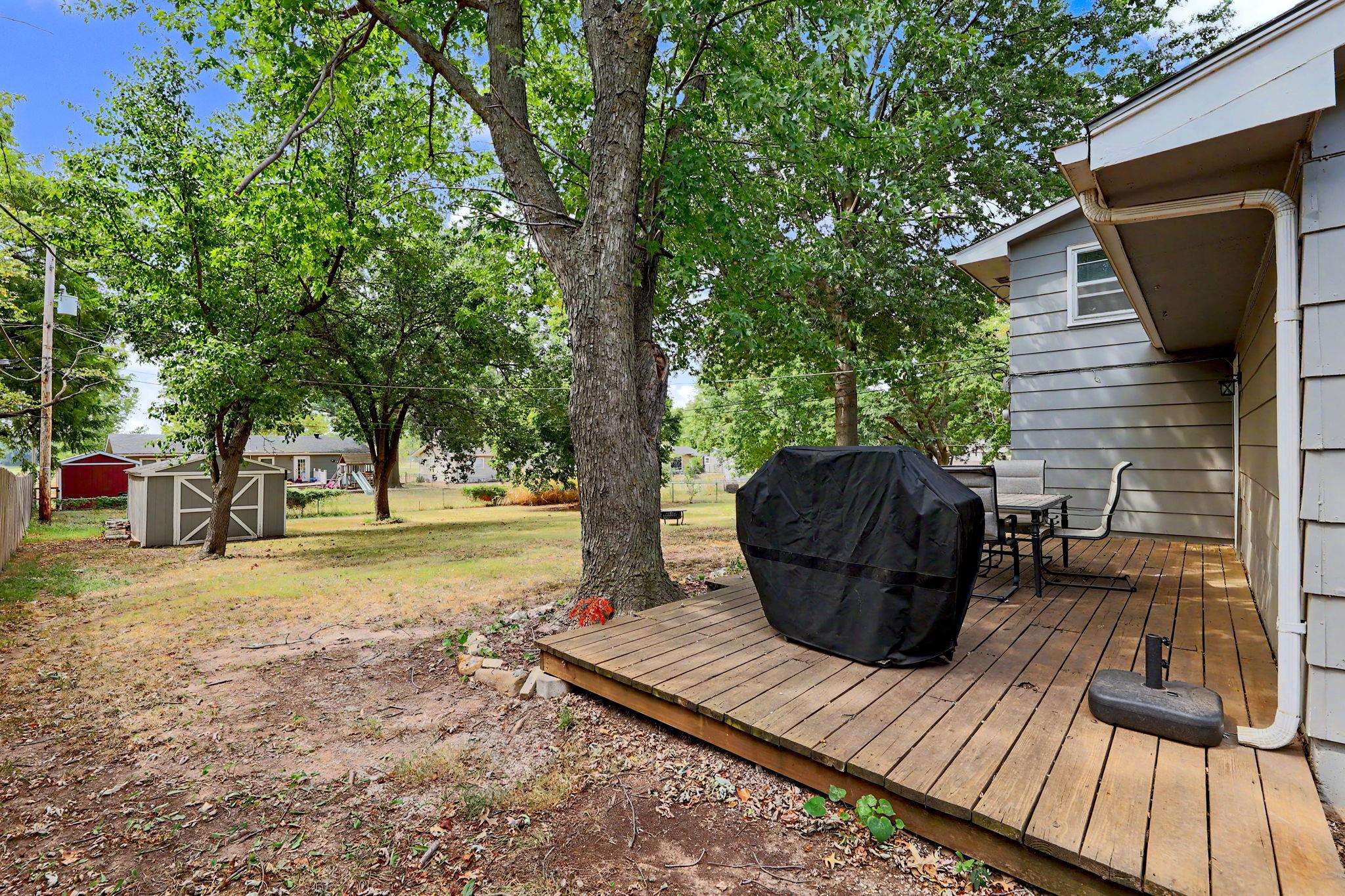 10233 W Binter Property Photo 32