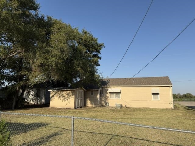 1229 N Spencer Rd Property Photo 23