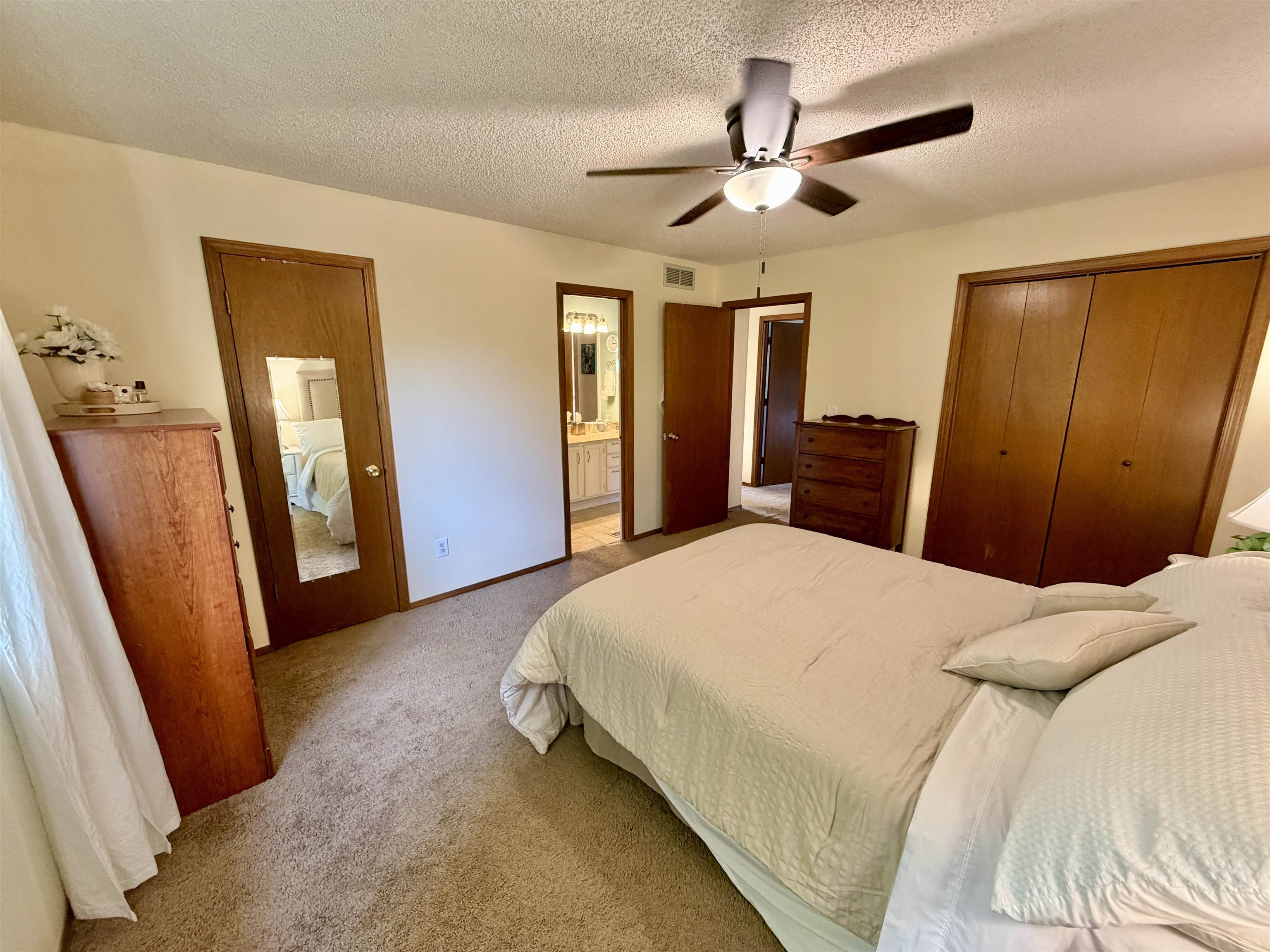 336 W Tomahawk Property Photo 8