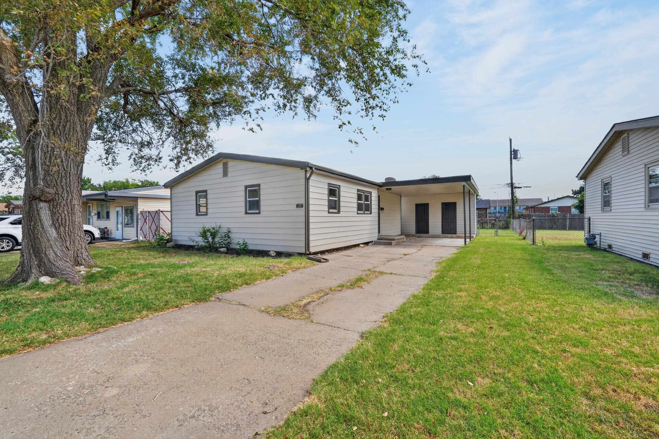 2327 W Grant Ave