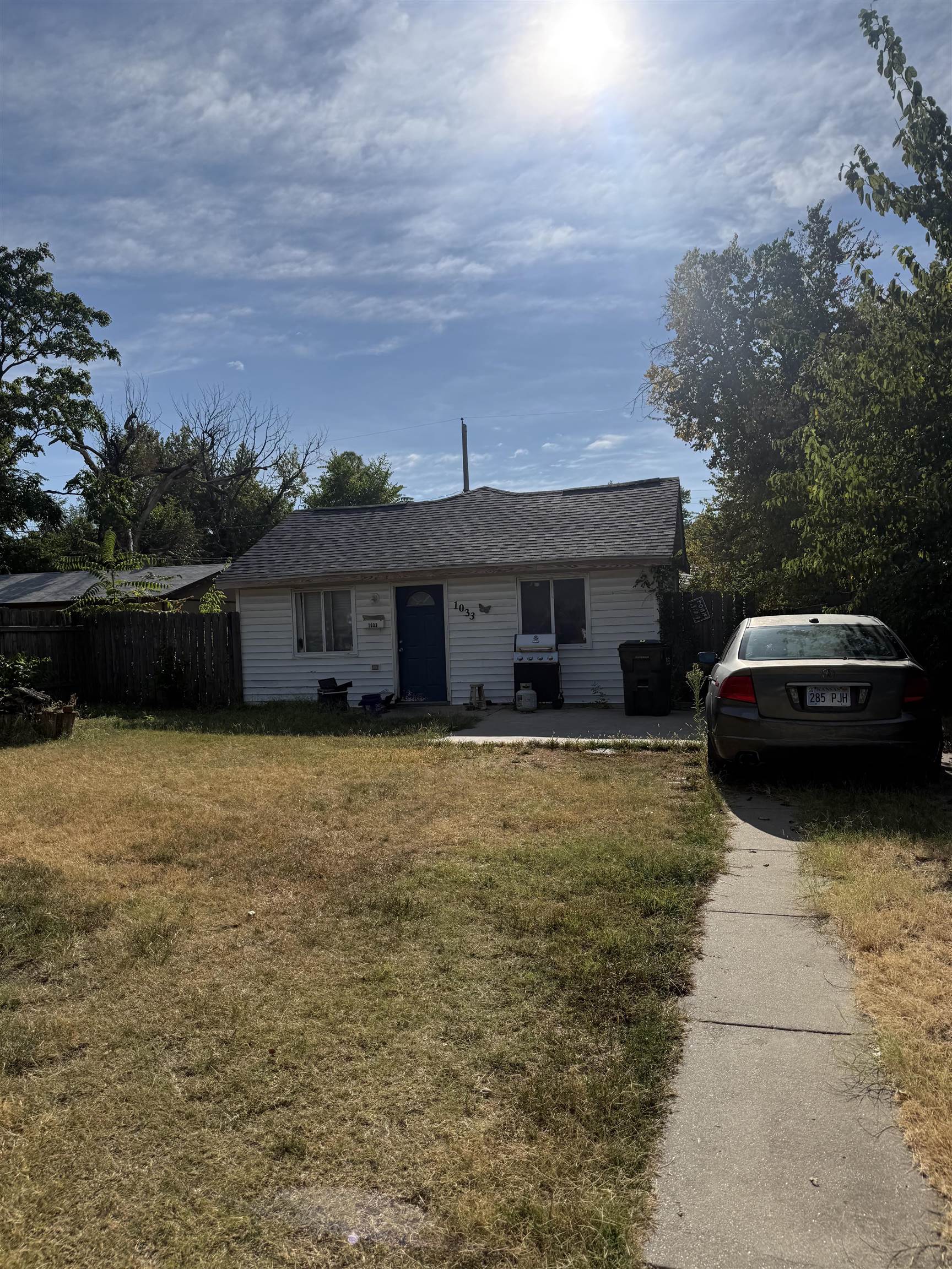 1033 S Millwood Property Photo 1