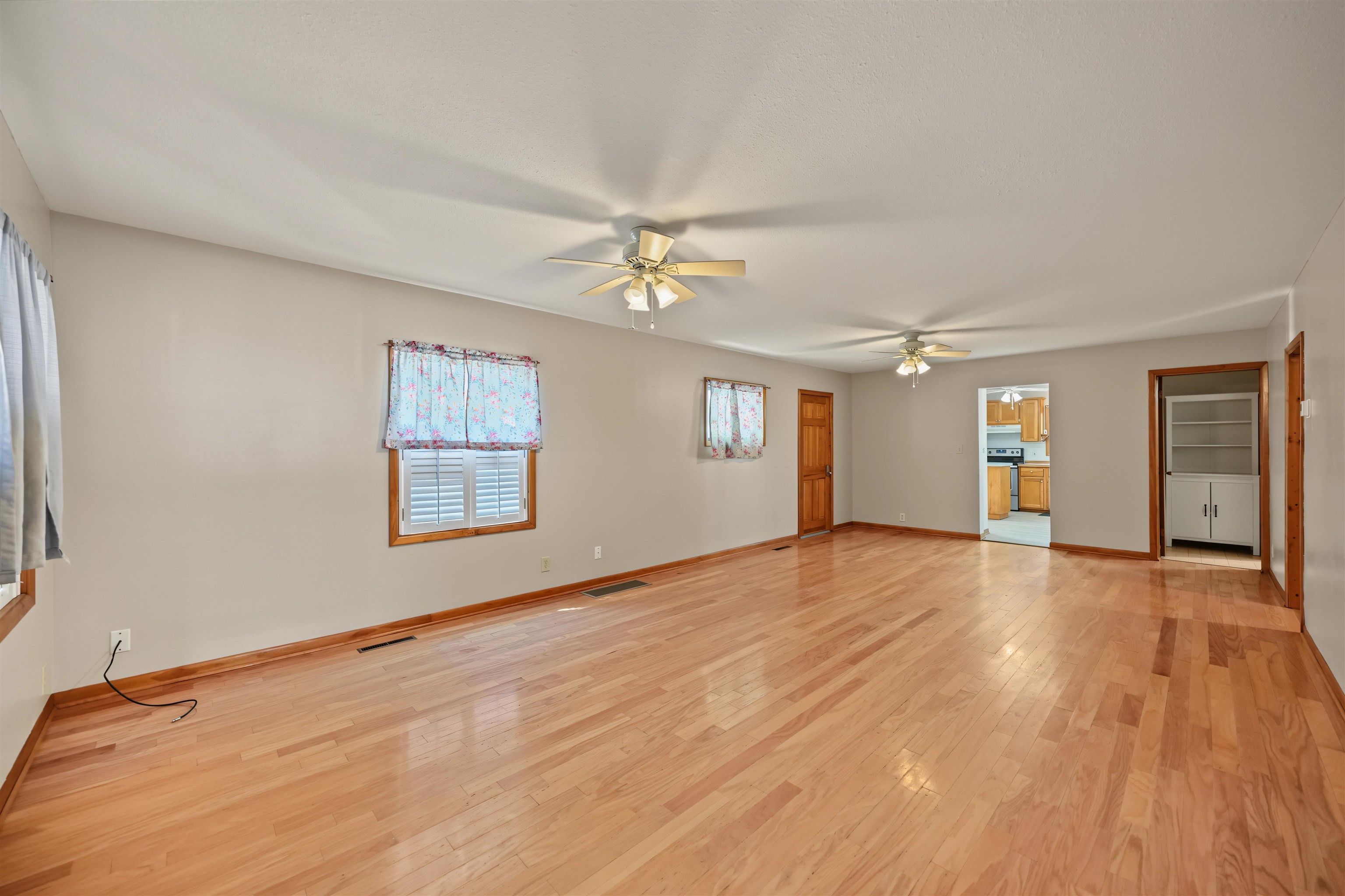 419 N Swedonia Street Property Photo 2