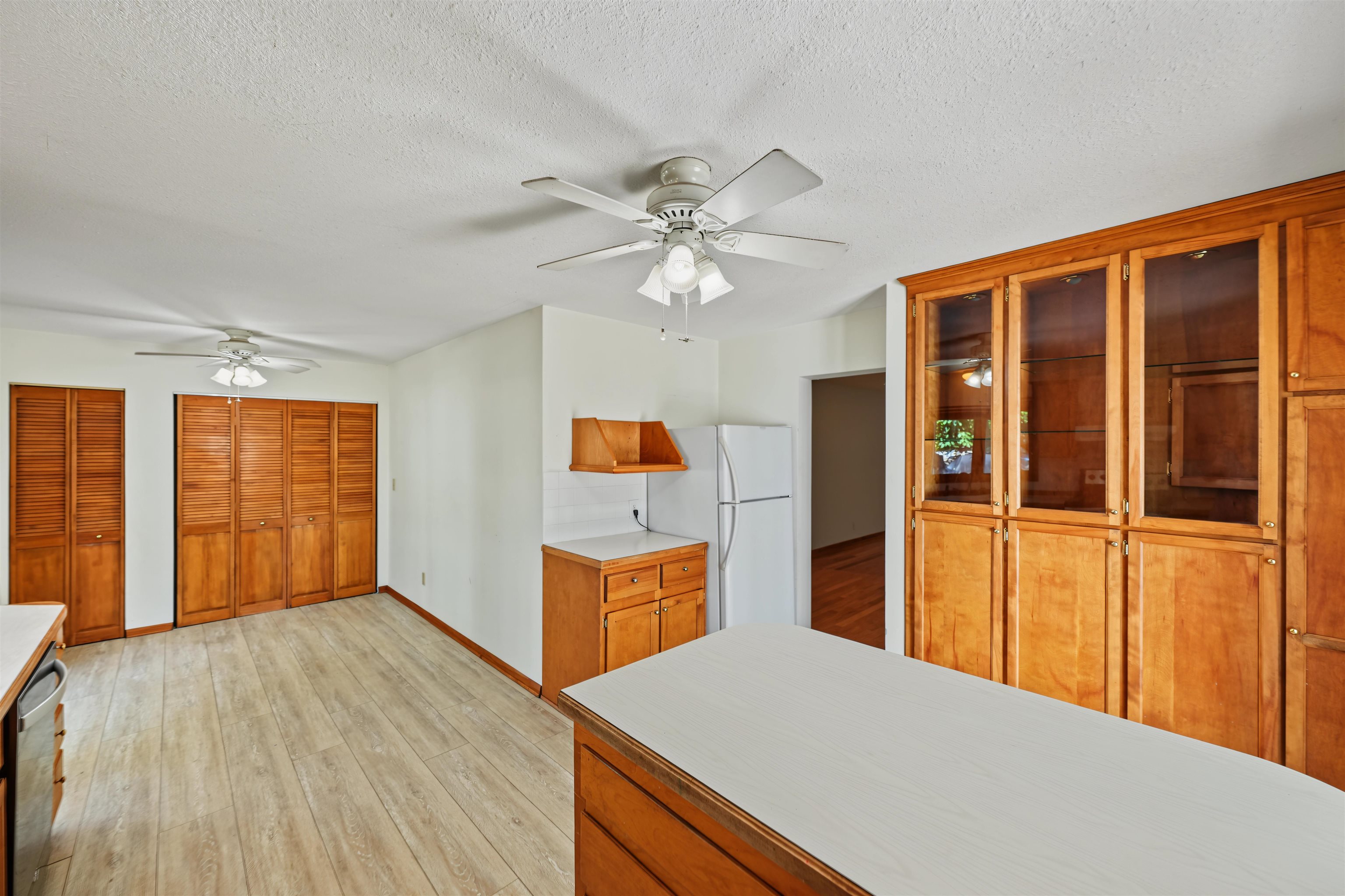 419 N Swedonia Street Property Photo 9