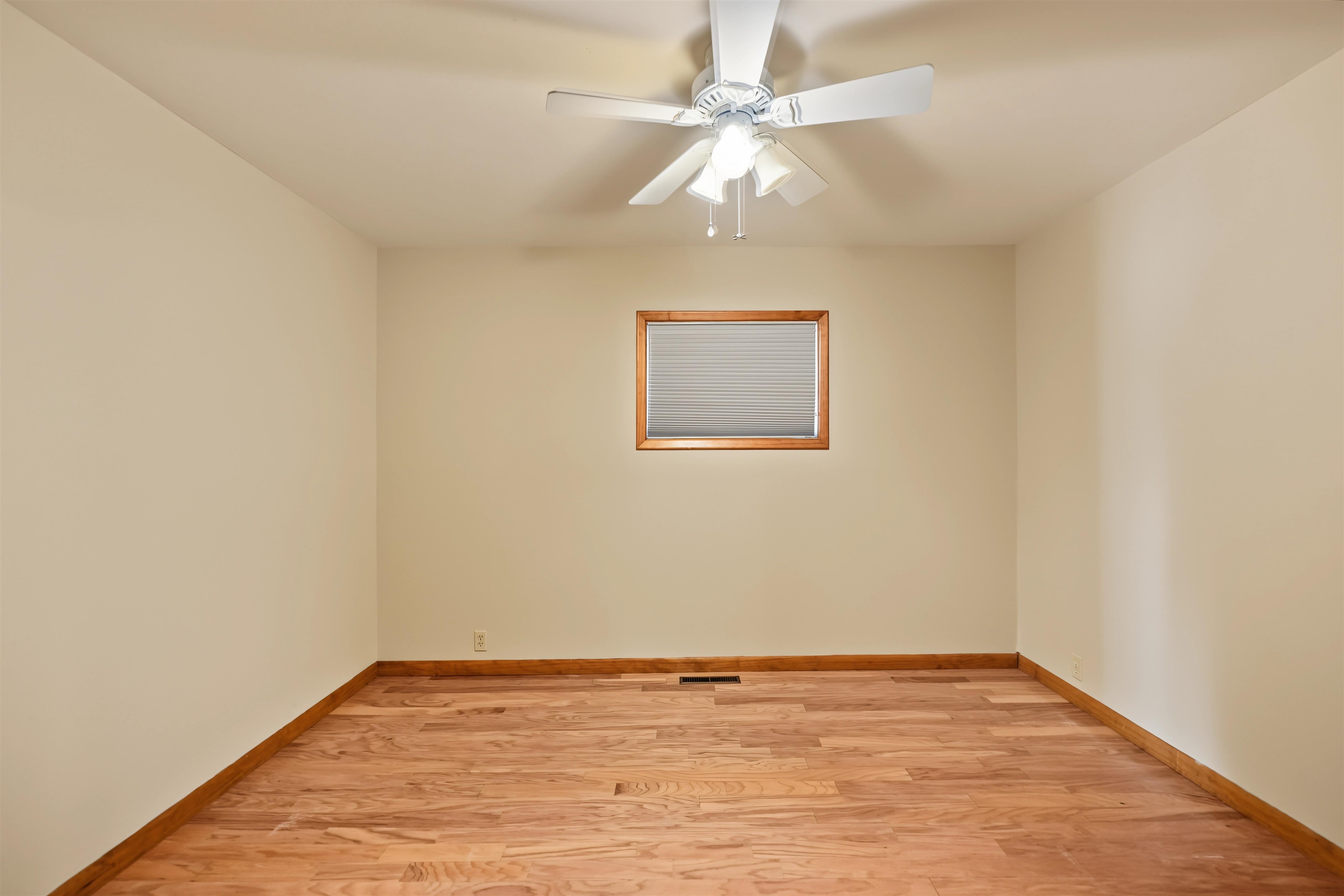 419 N Swedonia Street Property Photo 10