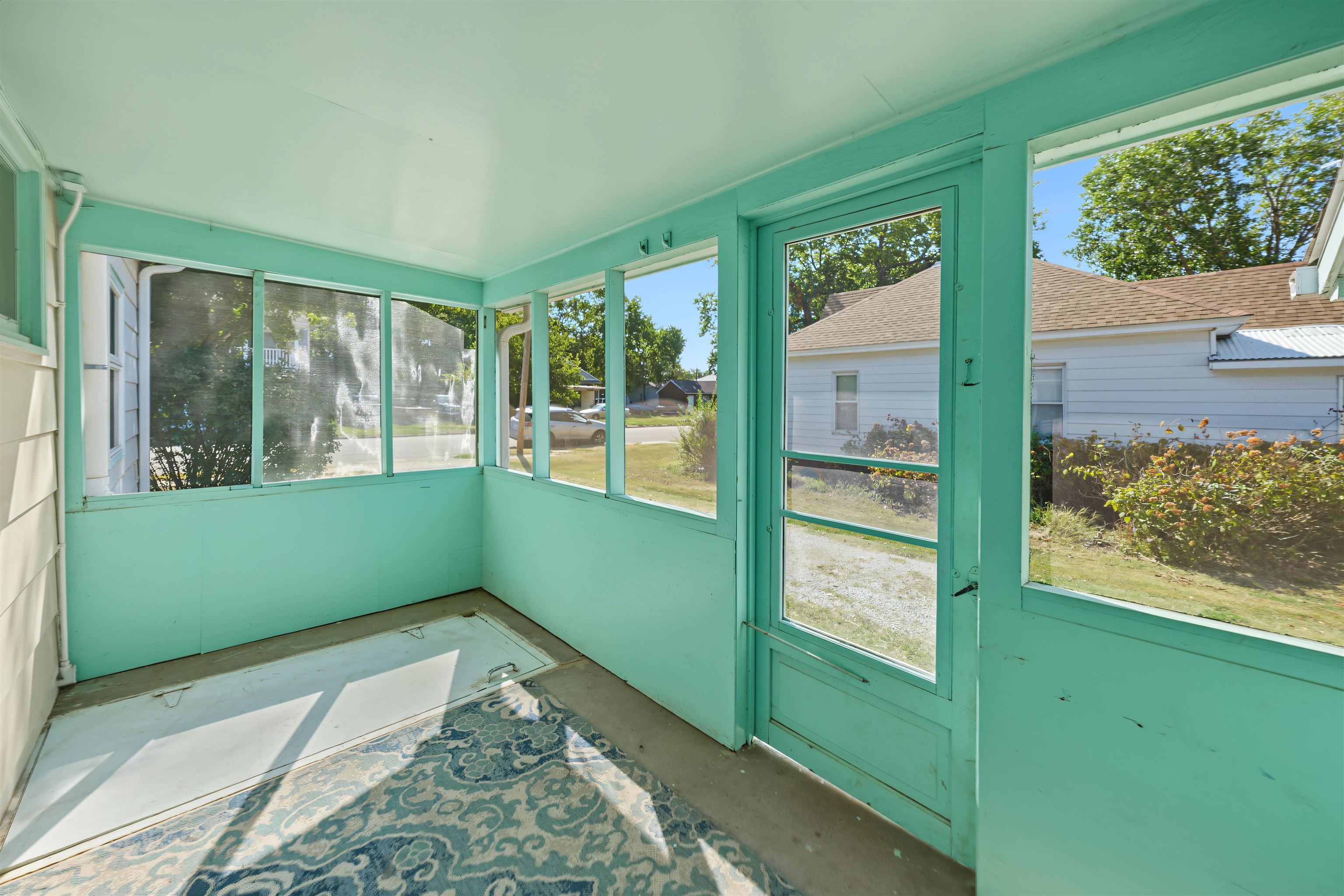 419 N Swedonia Street Property Photo 12