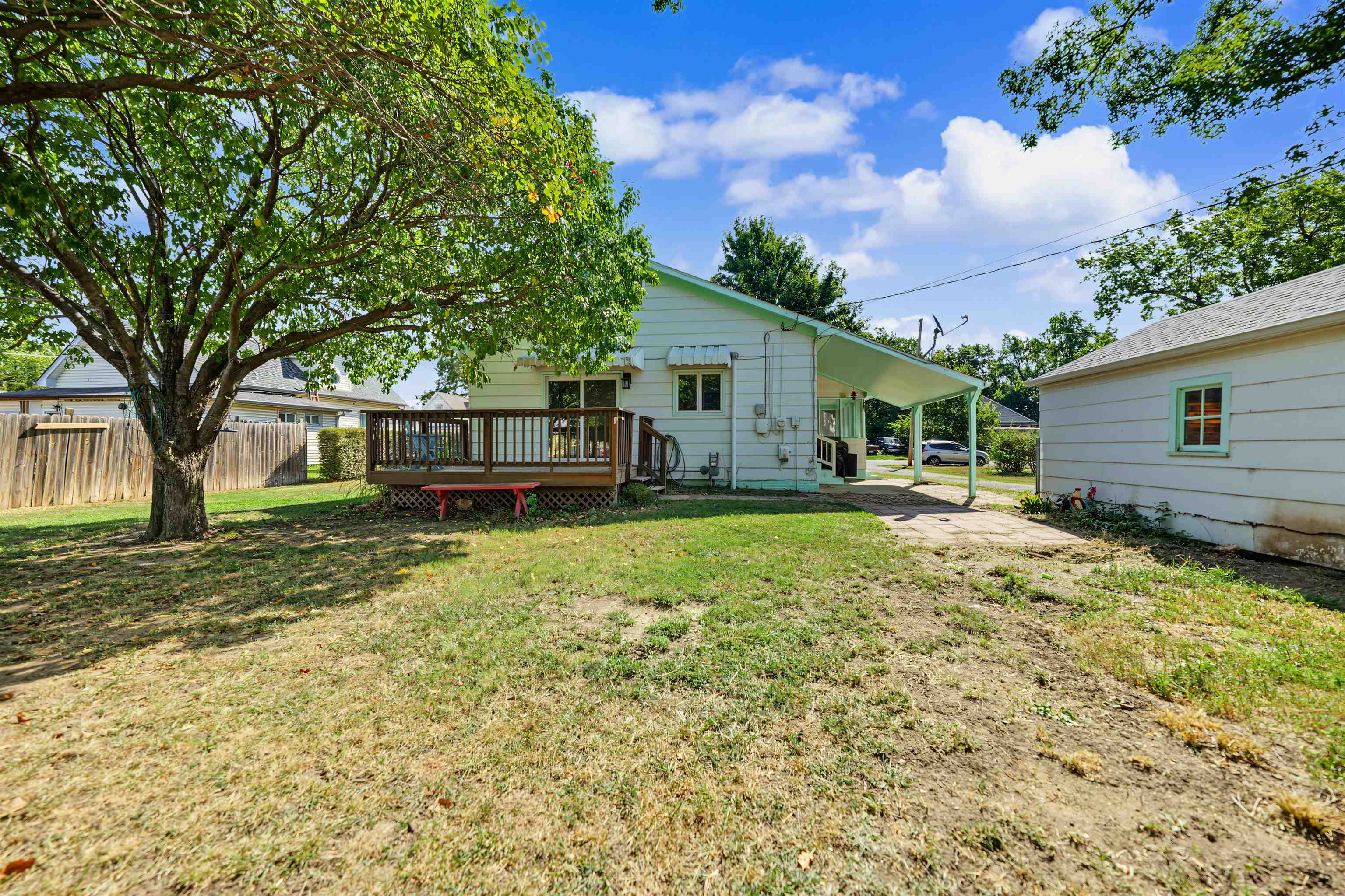 419 N Swedonia Street Property Photo 15