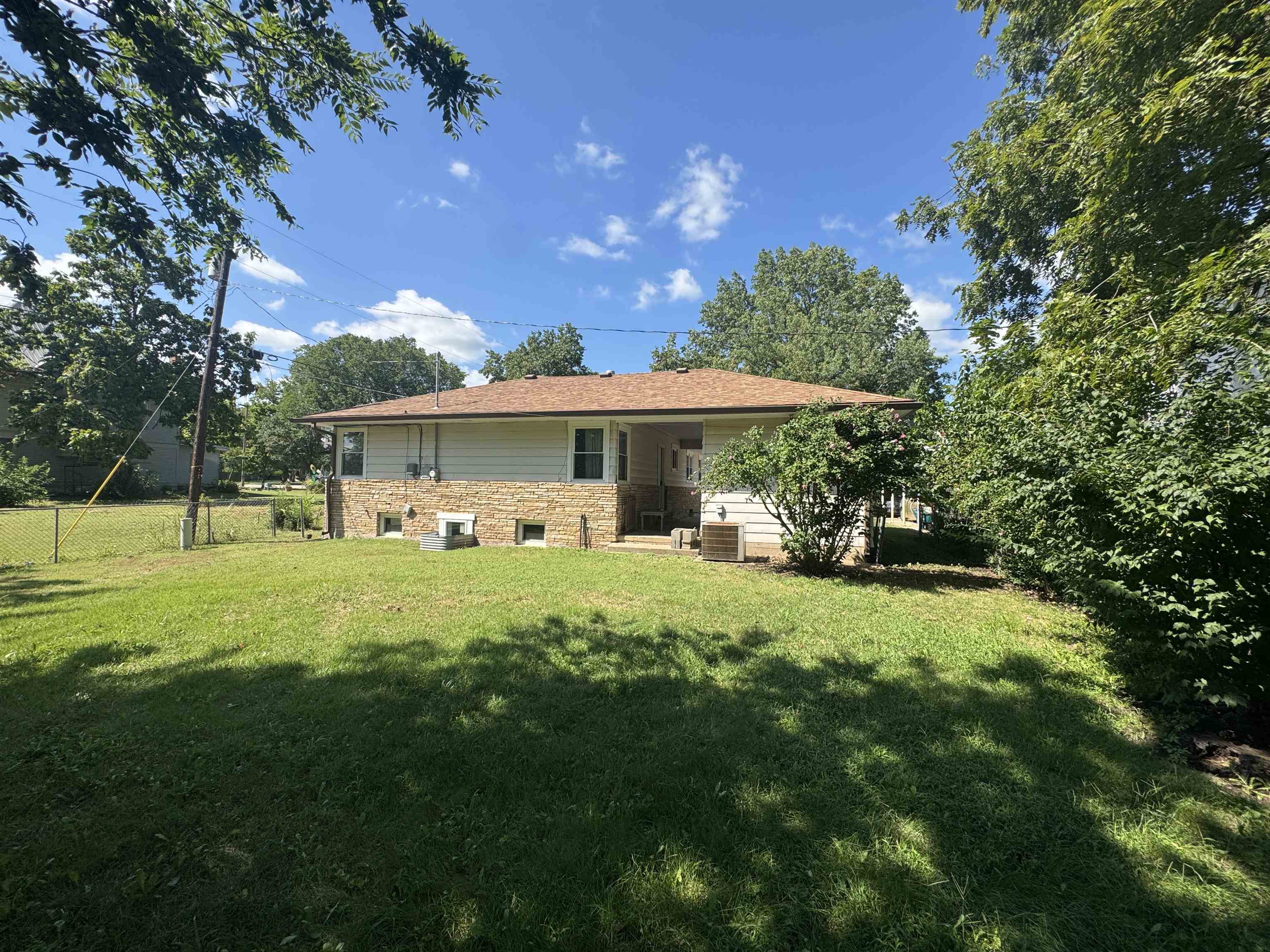 815 E 1st Property Photo 7