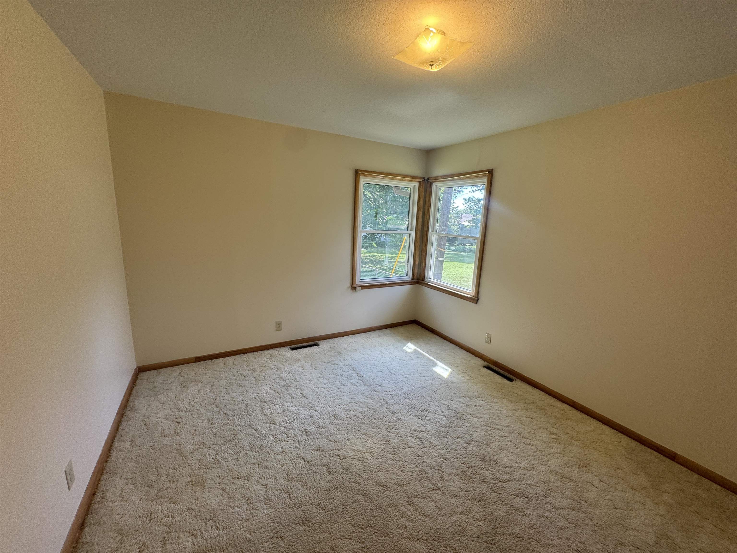 815 E 1st Property Photo 18