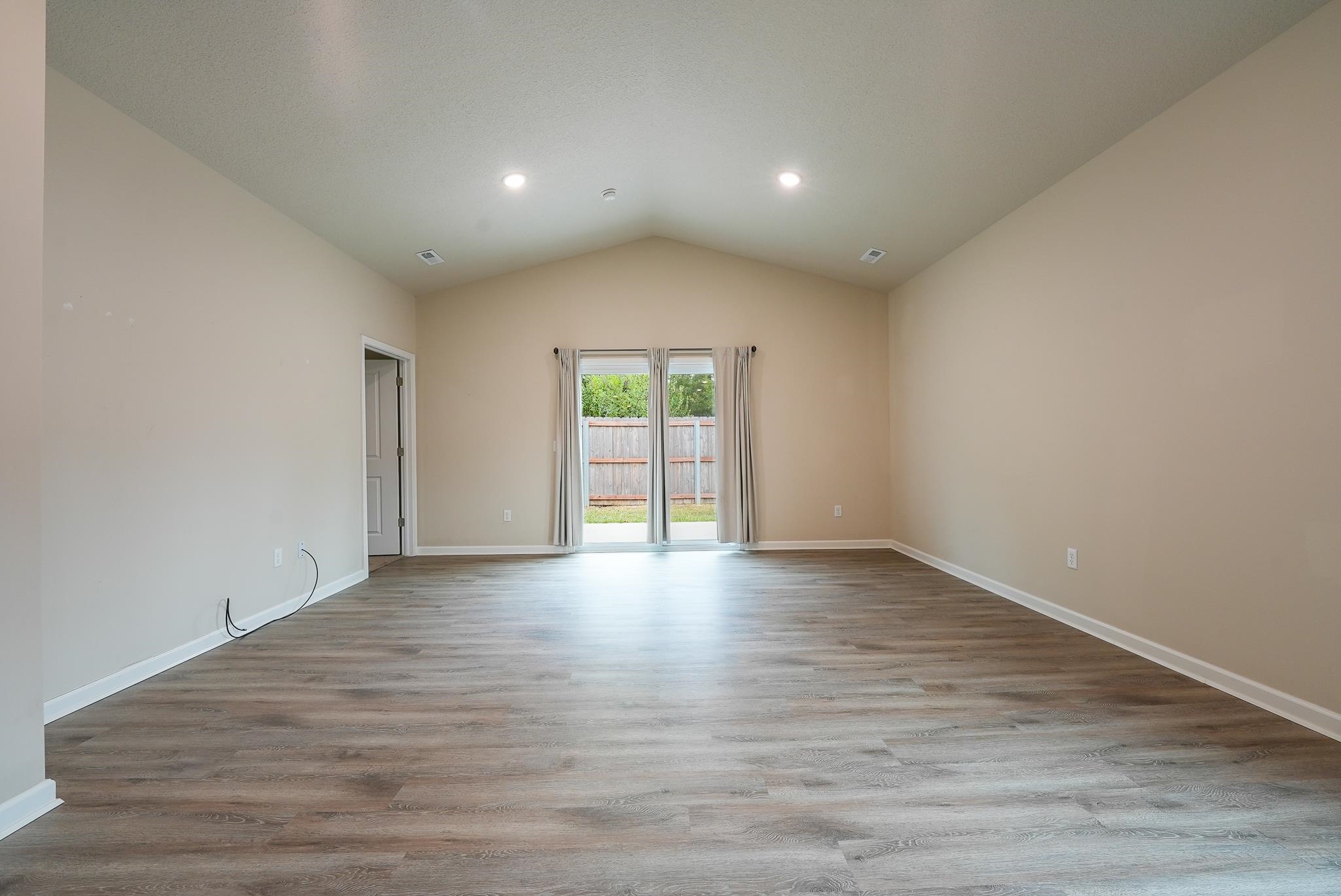 620 W Finney Ave. Property Photo 9