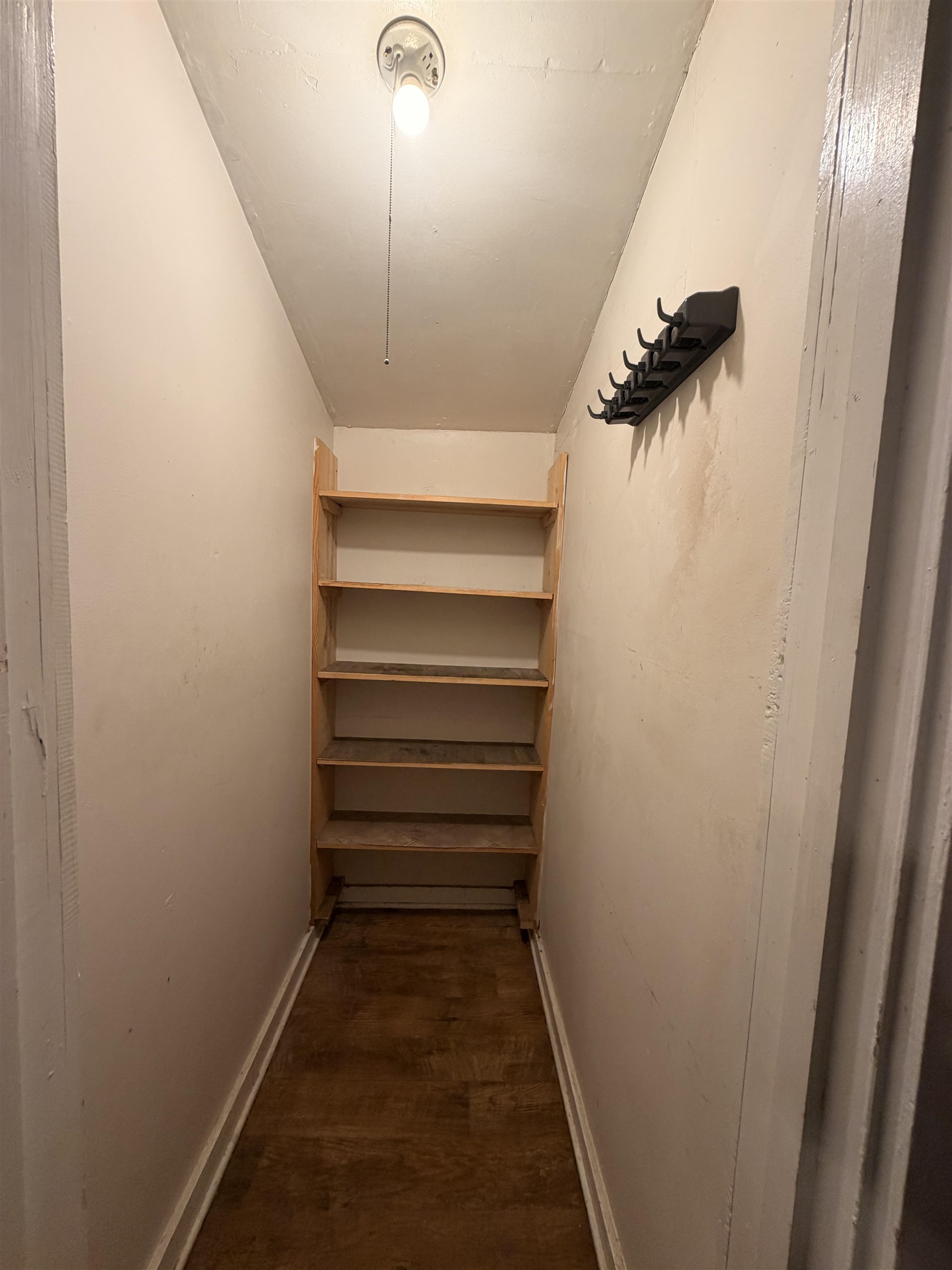 801 A Property Photo 12