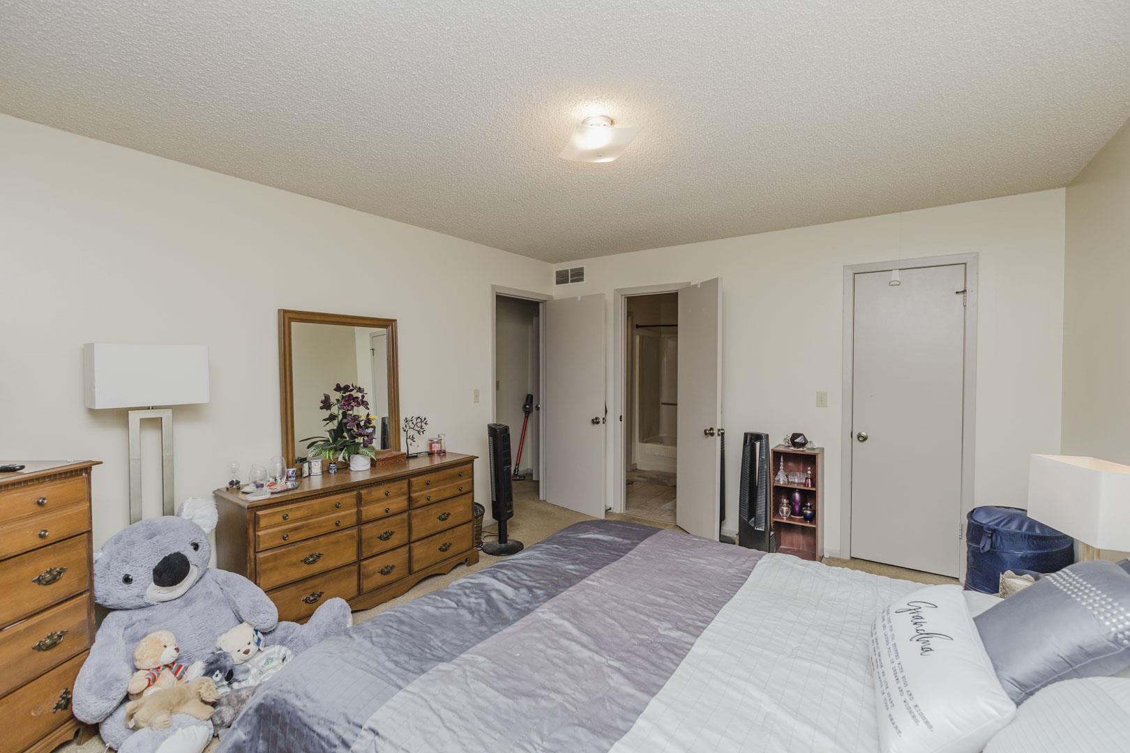 2438 S Capri Property Photo 7