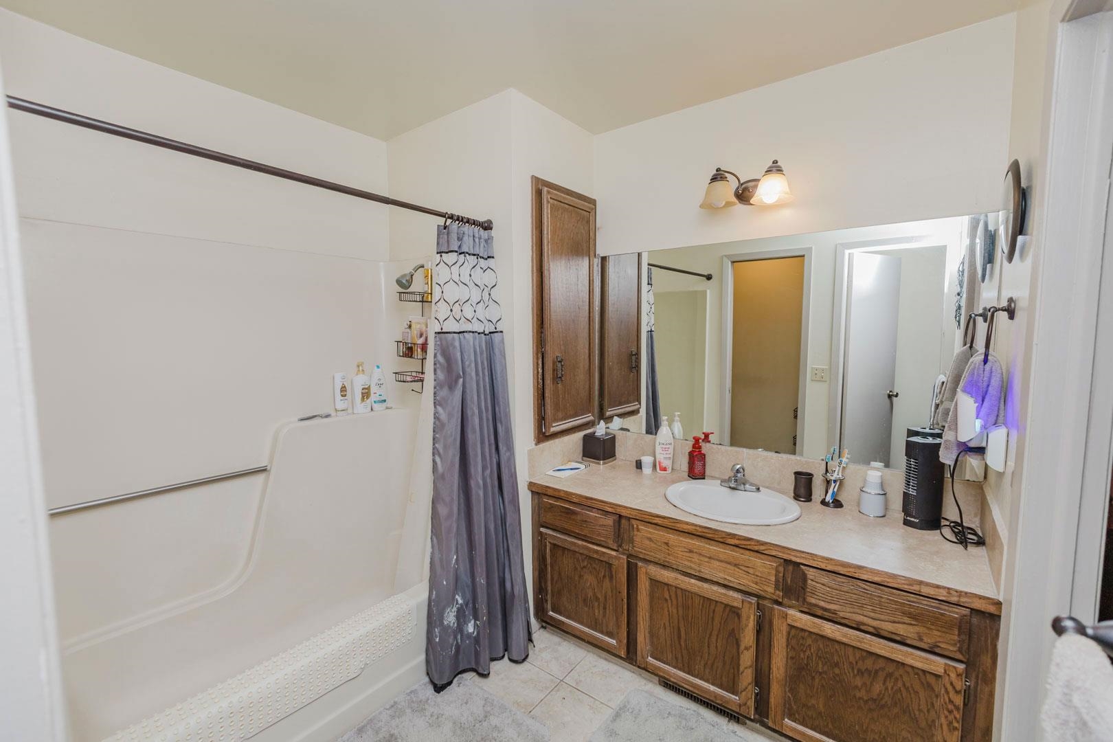 2438 S Capri Property Photo 9