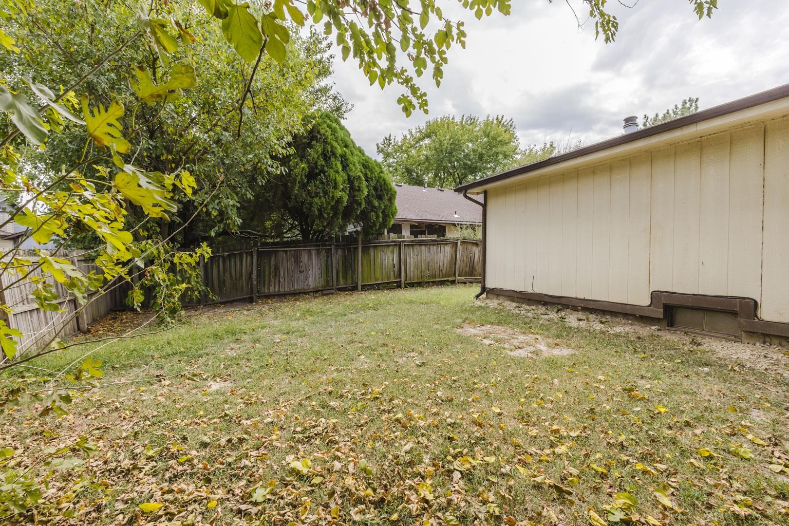 2438 S Capri Property Photo 22
