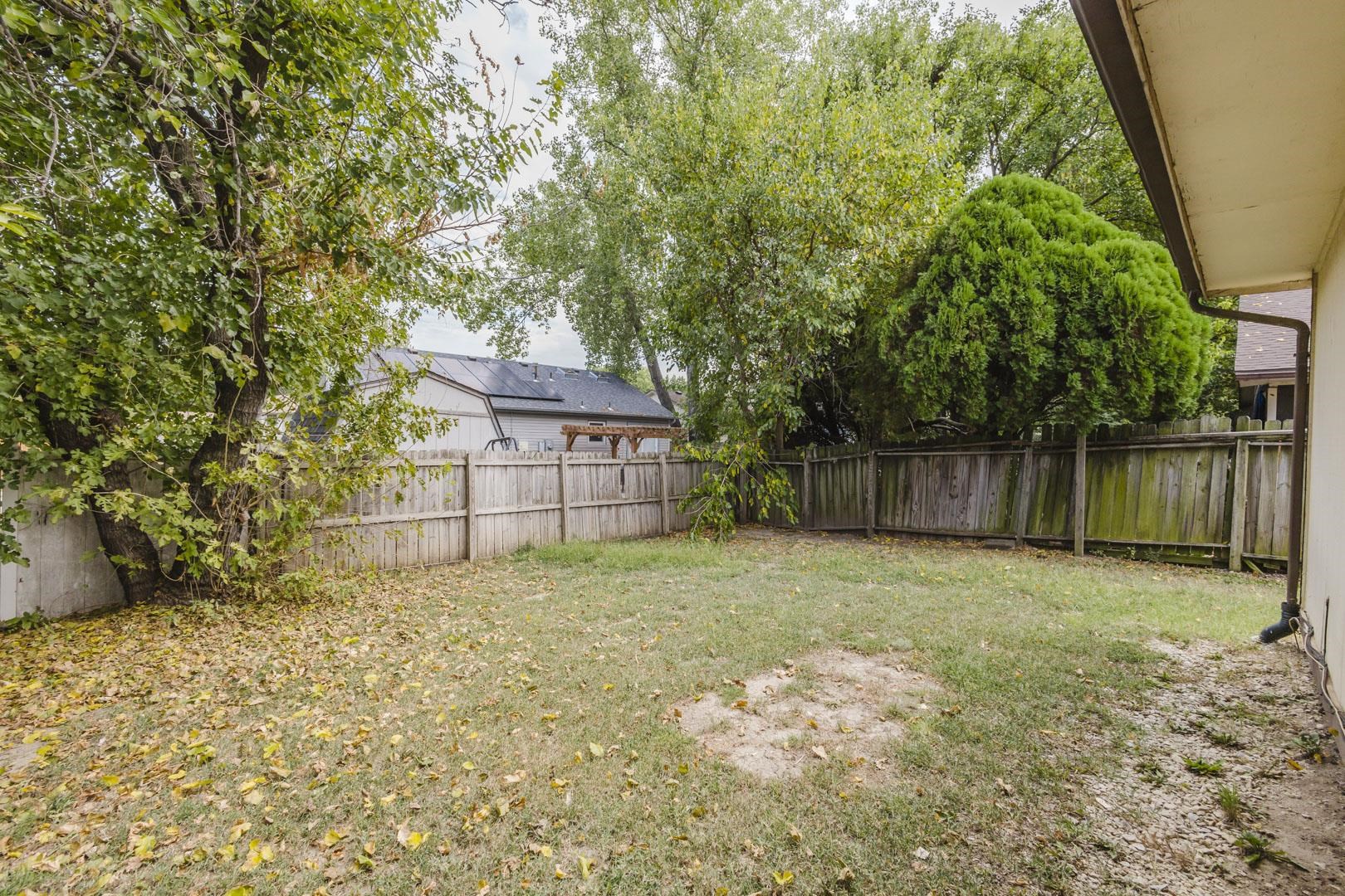 2438 S Capri Property Photo 23