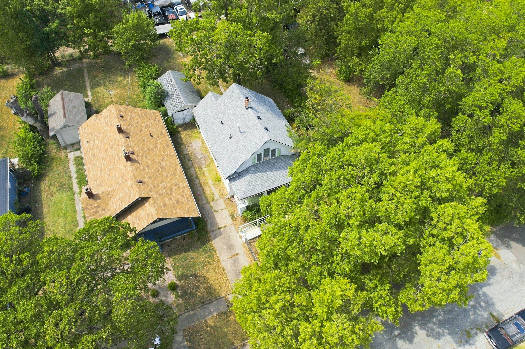 345 N Grove Property Photo 5