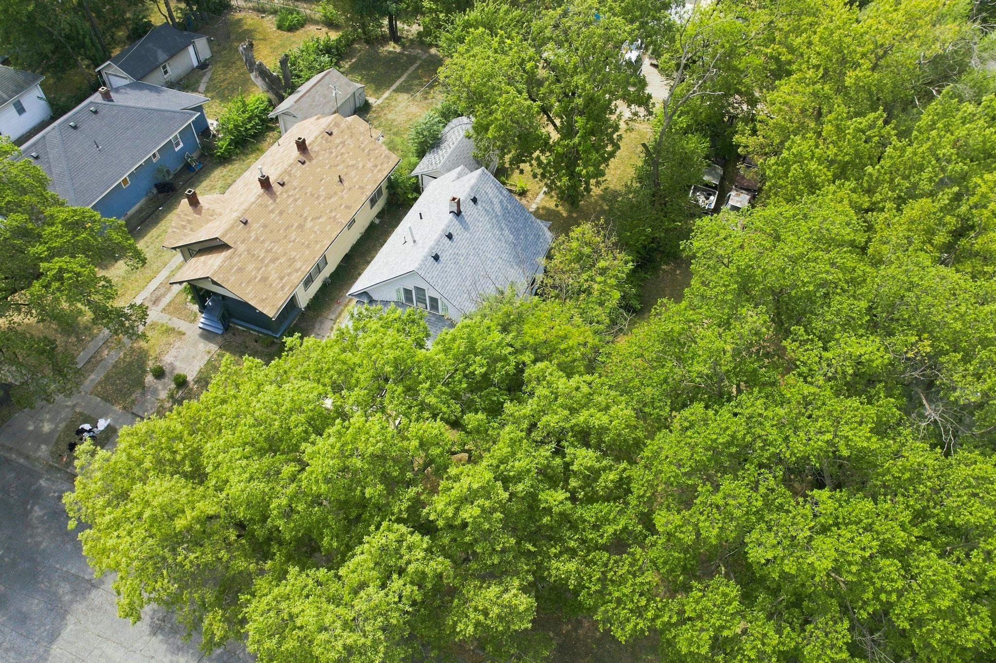 345 N Grove Property Photo 6
