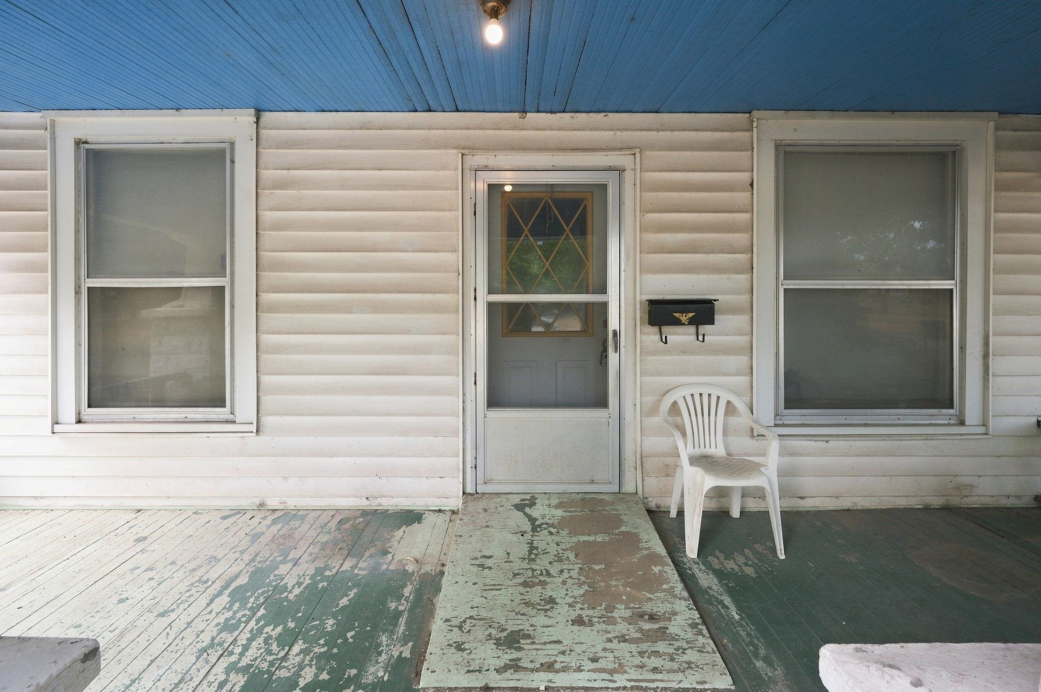 345 N Grove Property Photo 7