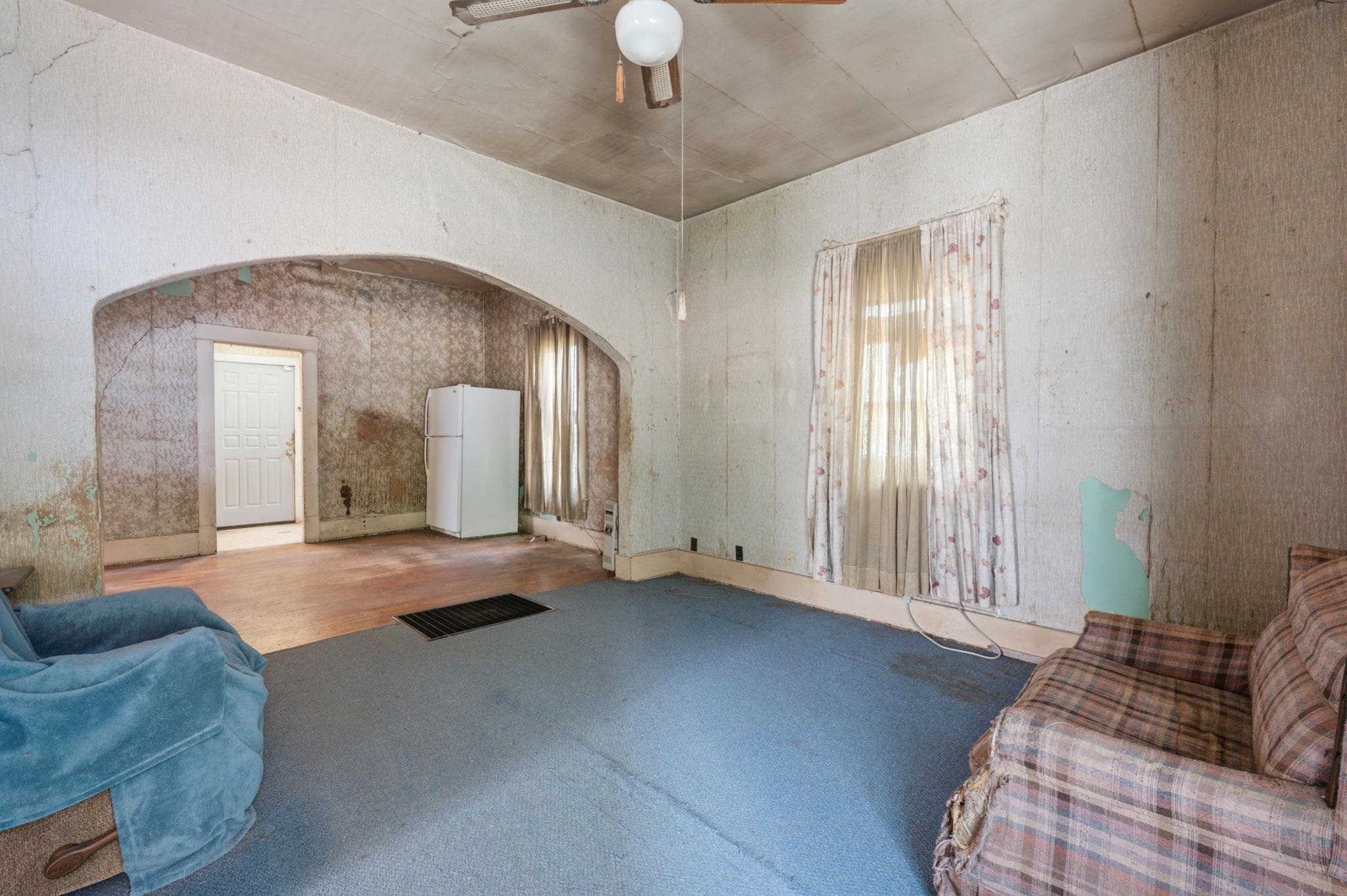 345 N Grove Property Photo 8