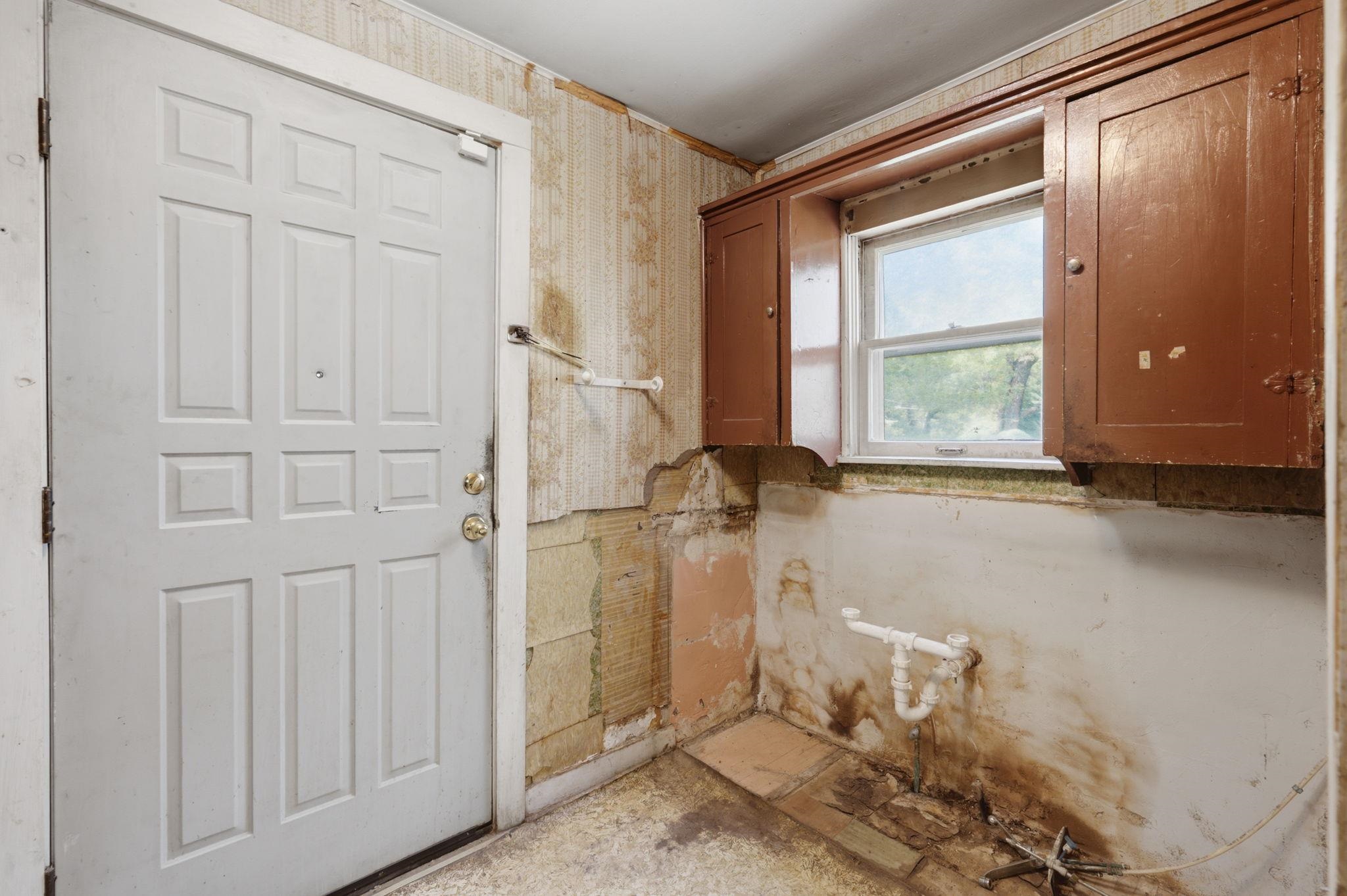 345 N Grove Property Photo 13
