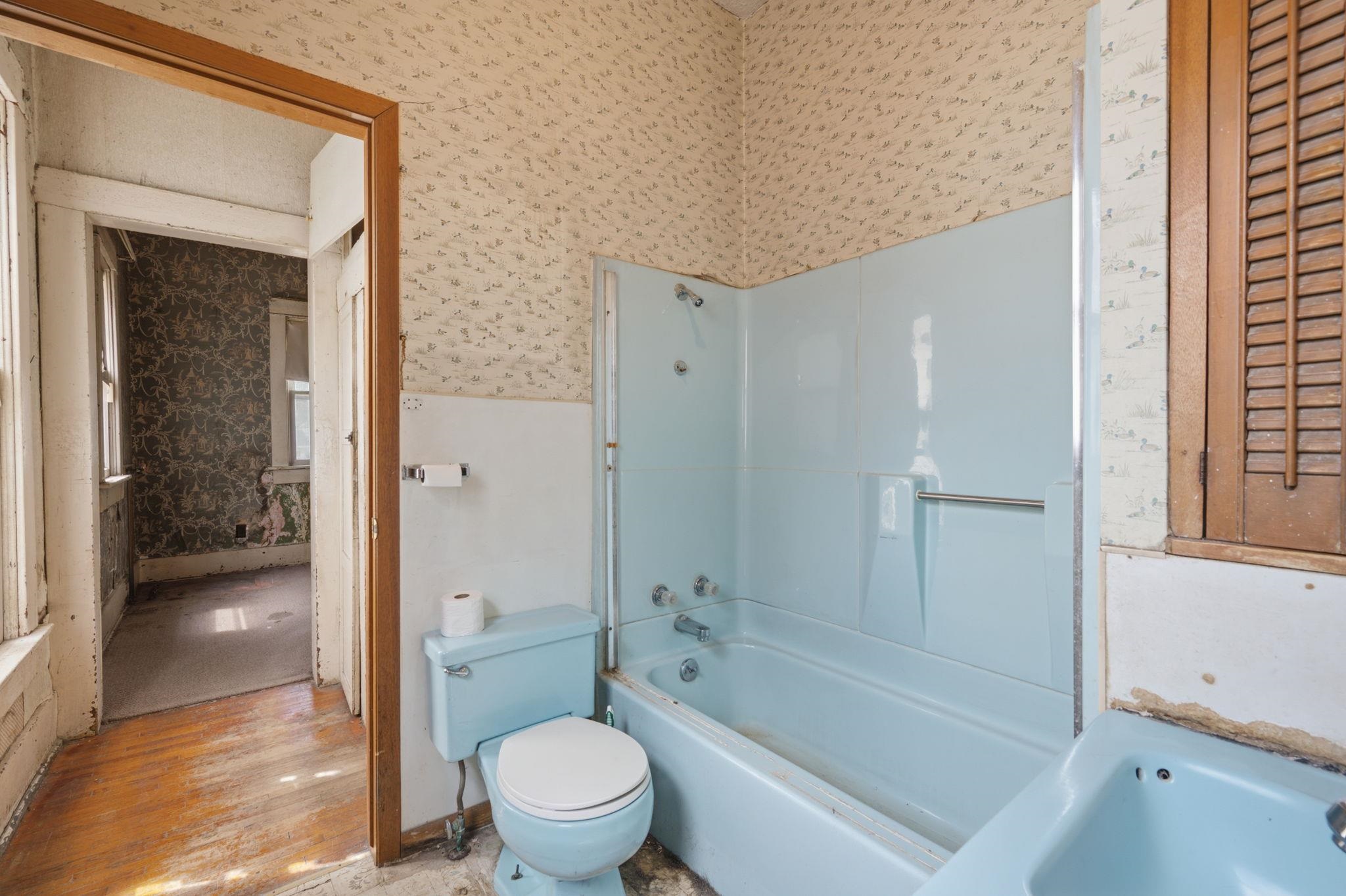345 N Grove Property Photo 15