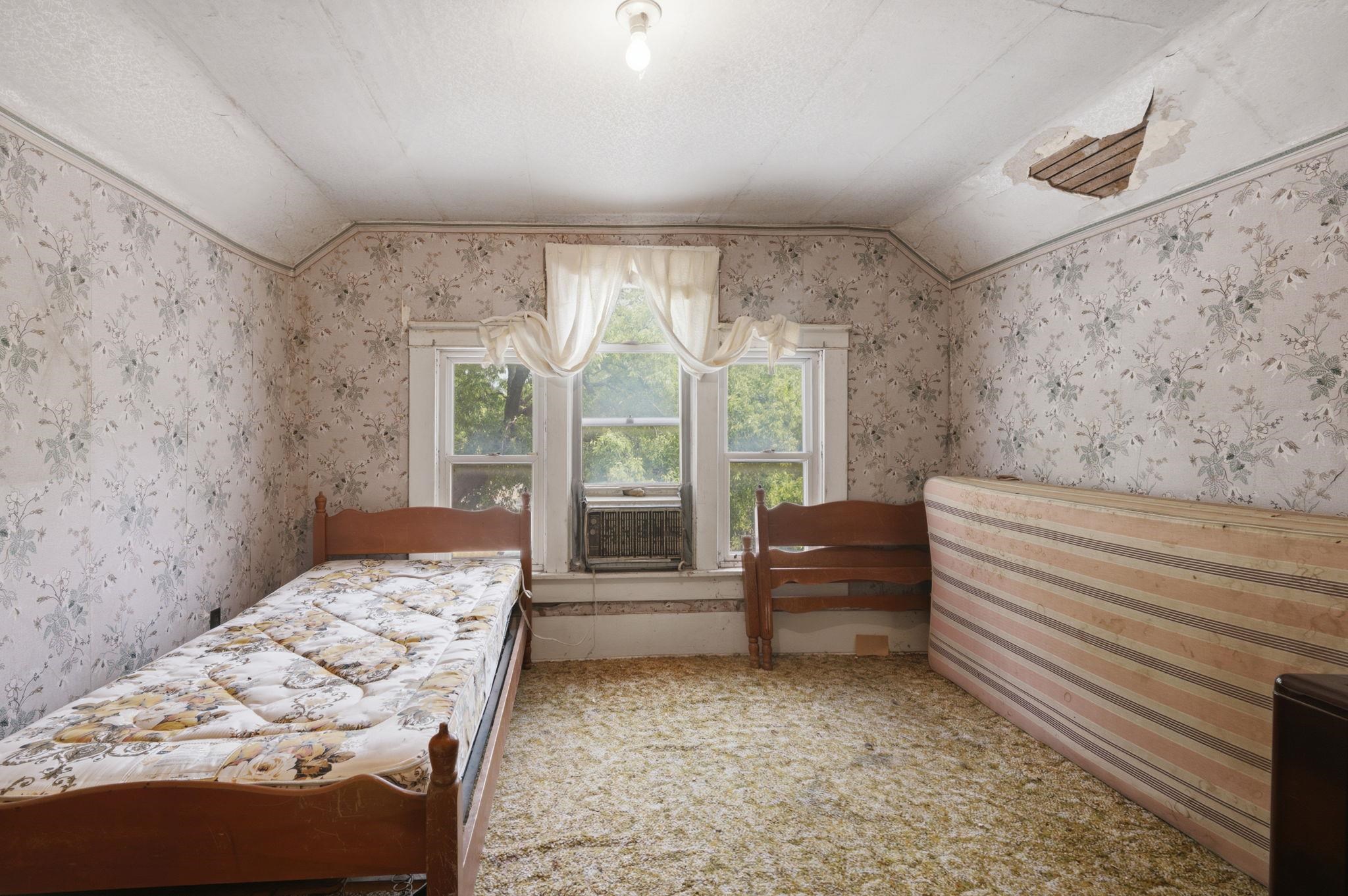 345 N Grove Property Photo 18