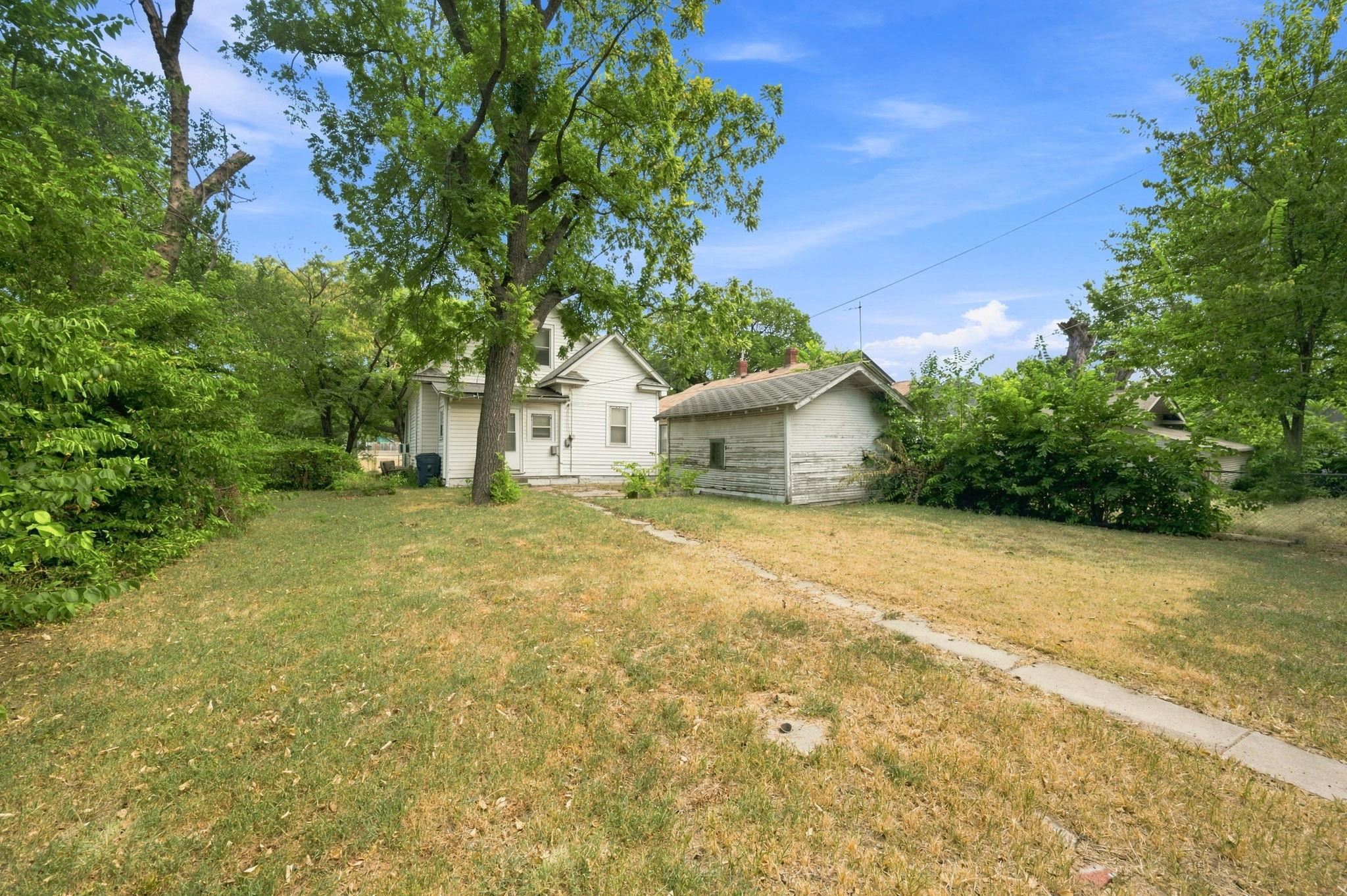345 N Grove Property Photo 21