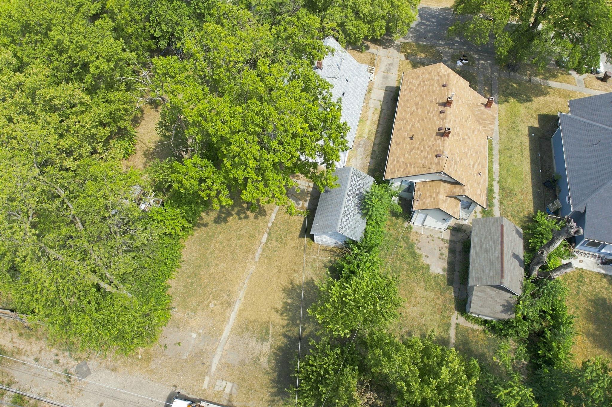 345 N Grove Property Photo 23