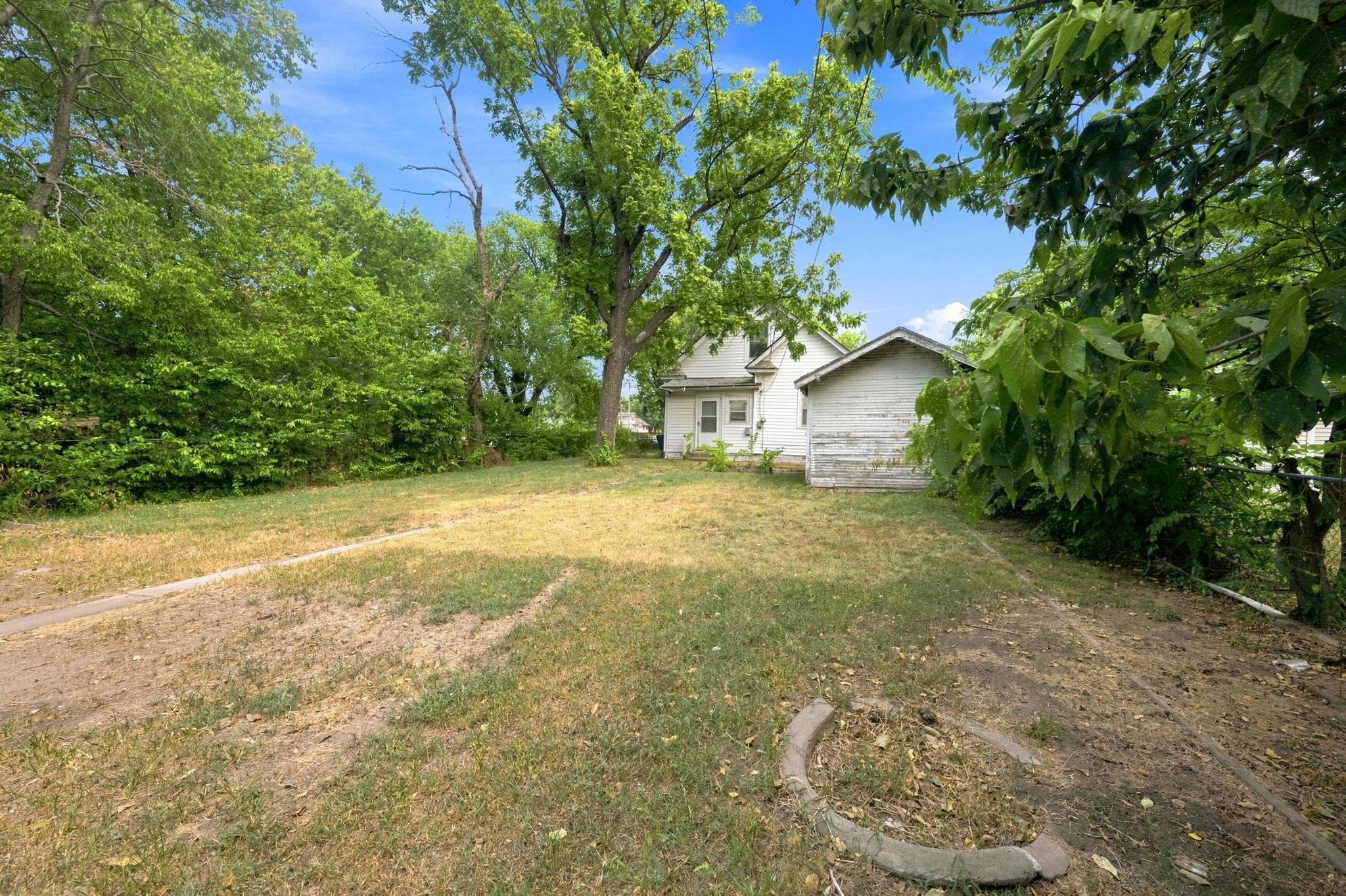 345 N Grove Property Photo 26