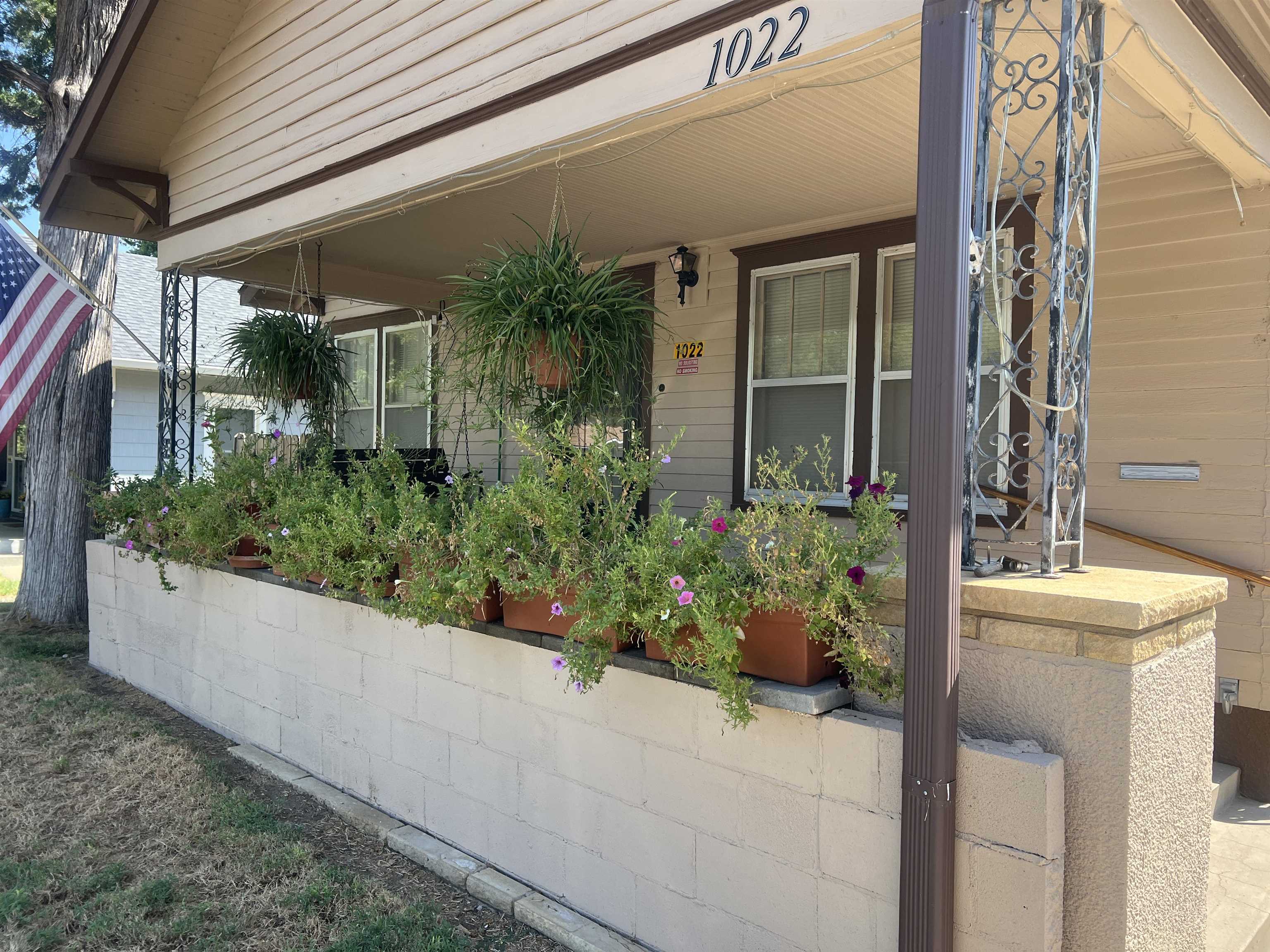 1022 N 3 Property Photo 2