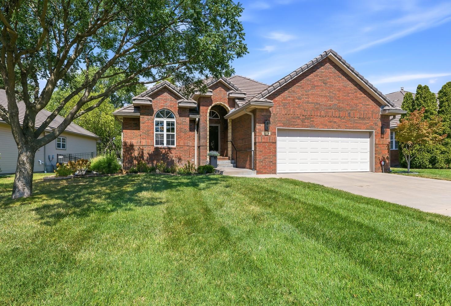 2819 N Plumthicket Circle Property Photo 1