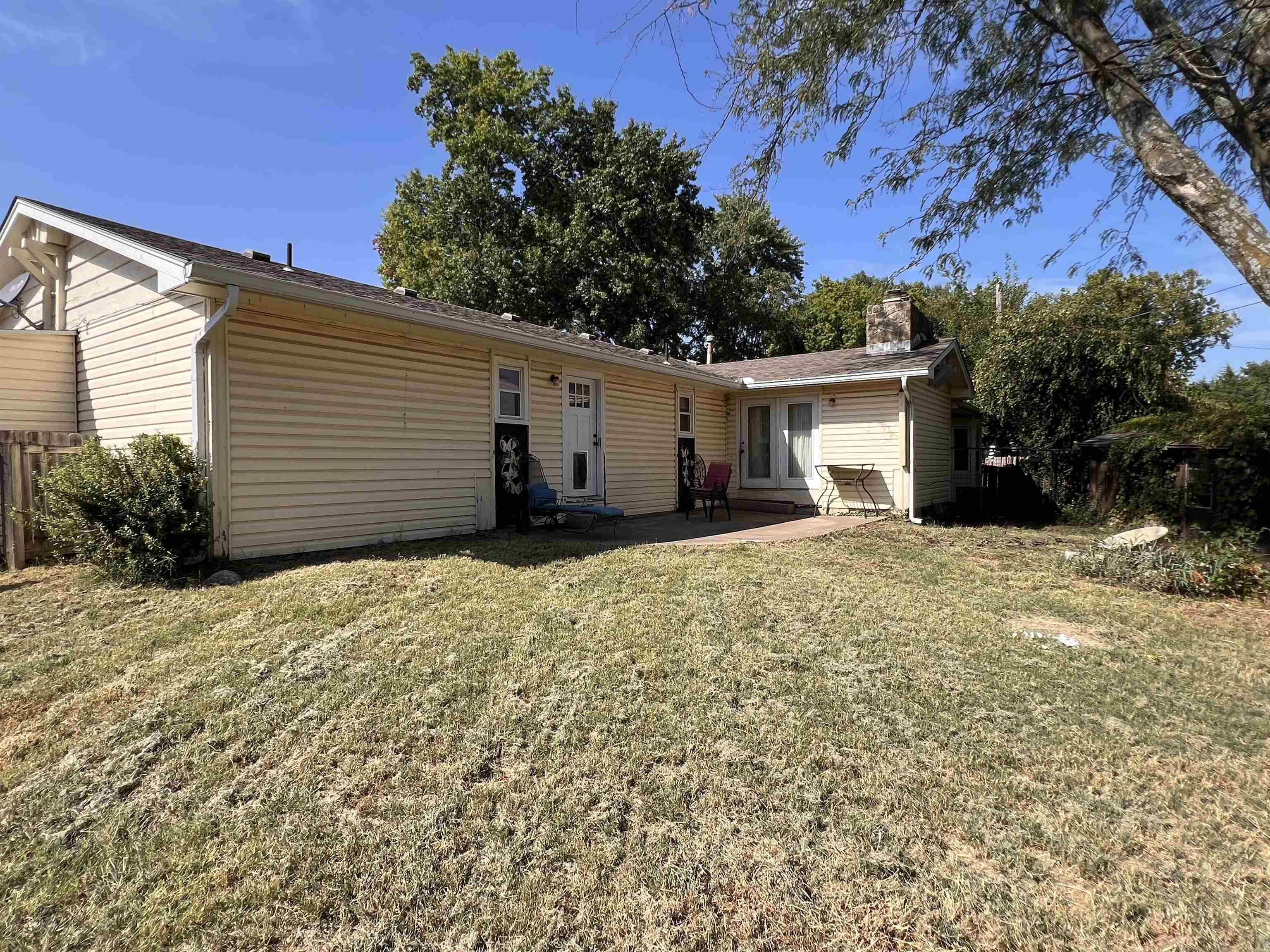 2304 Star St Property Photo 22