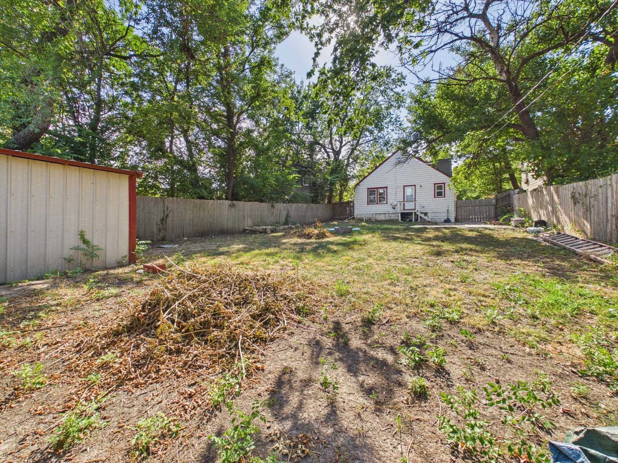 1408 N Vassar Ave Property Photo 14