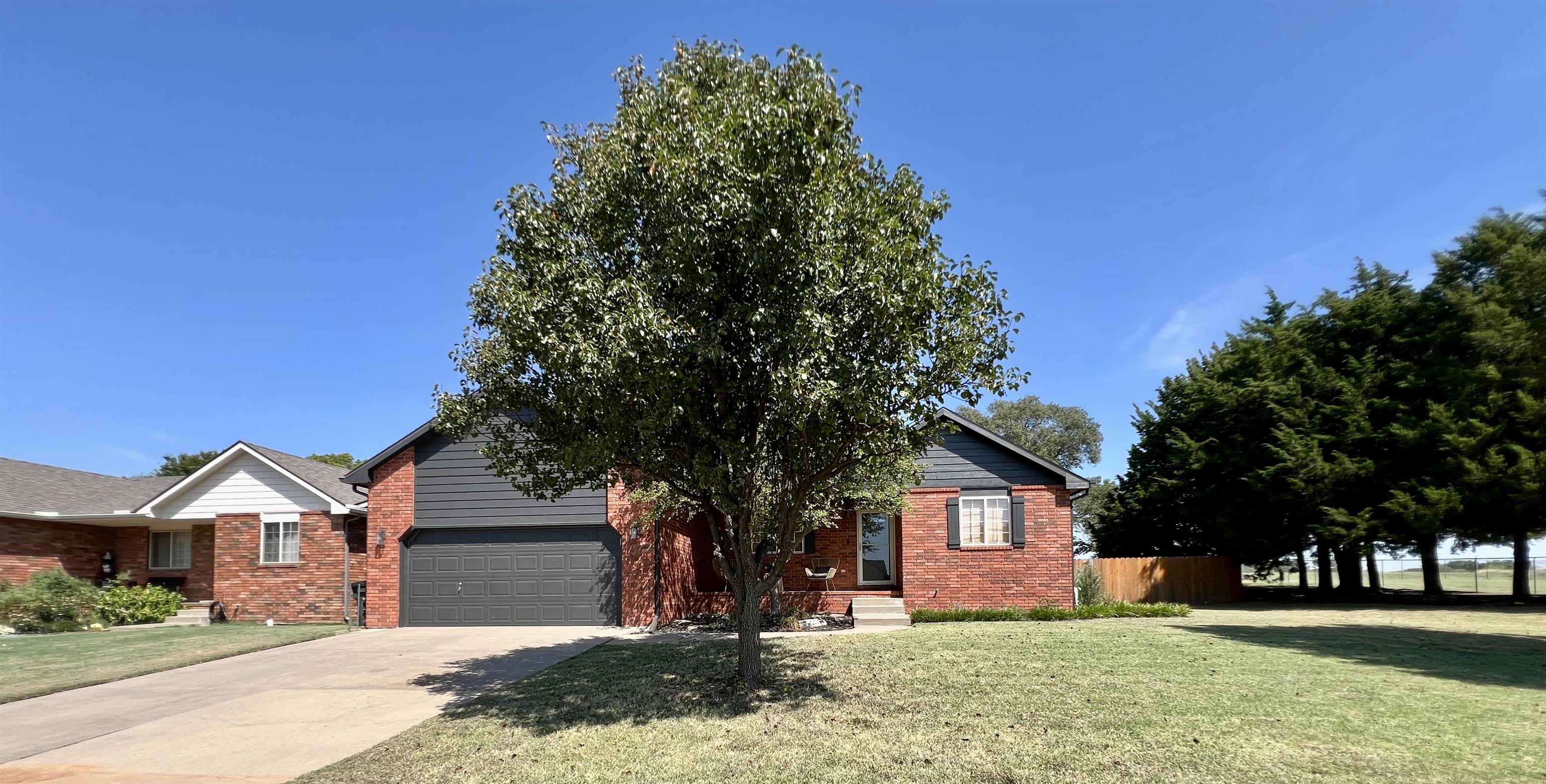 1100 Forrest Glenn Property Photo 36