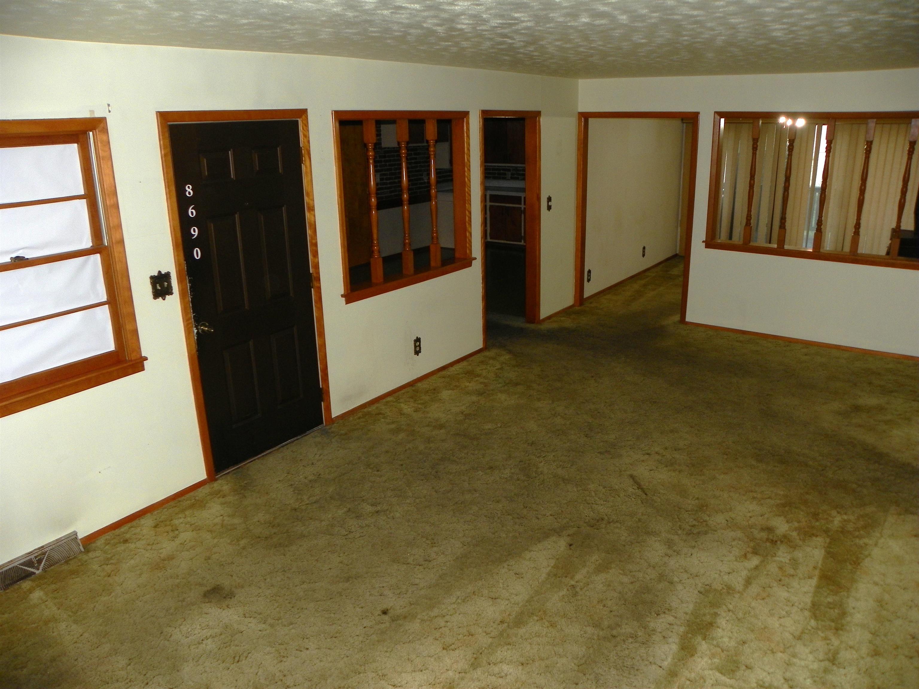 5320 S Seneca St. Property Photo 14