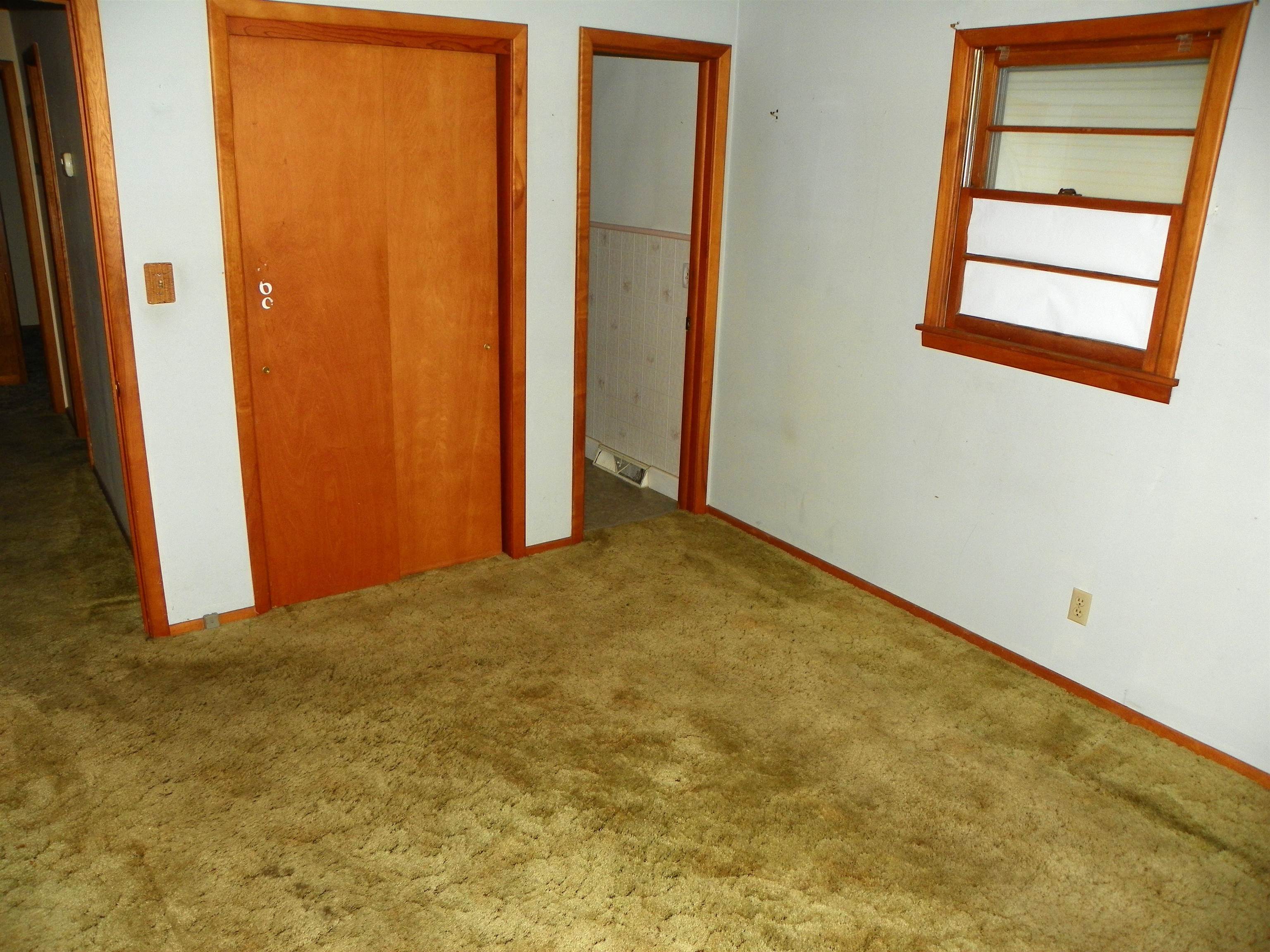 5320 S Seneca St. Property Photo 20