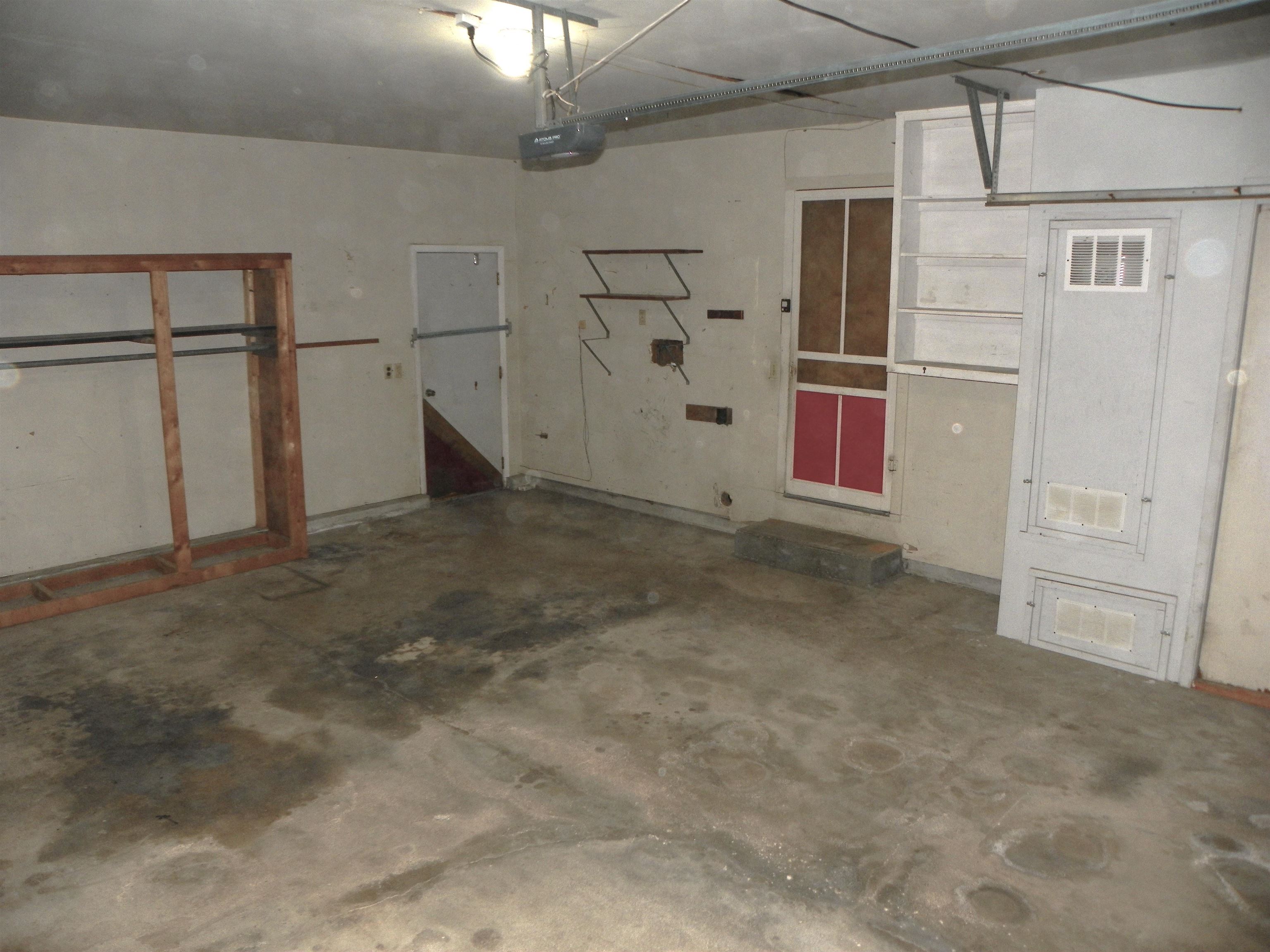 5320 S Seneca St. Property Photo 29