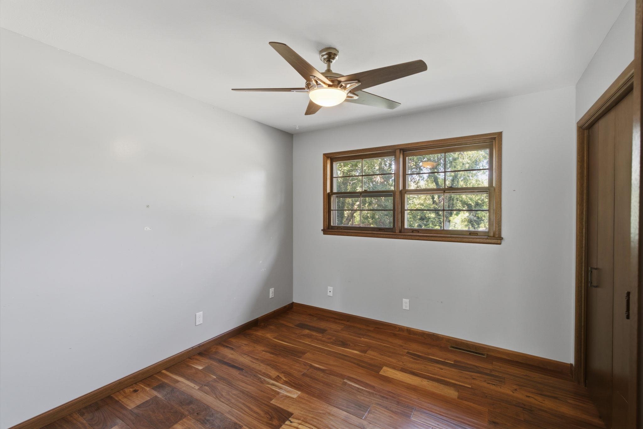 1231 S Sheridan Ave Property Photo 8